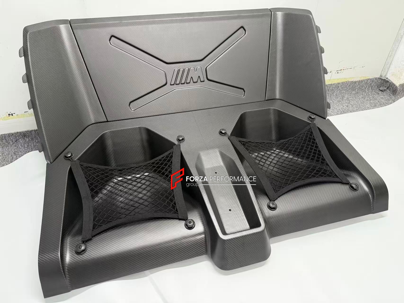 DRY CARBON BACK SEAT DELETE KIT REAR SEAT REMOVE for BMW M4 G82 2021+
Designed to:
Reduce overall weight of the car
Increase available cargo space
Enhance speed and driving control
Maintain a fresh appearance with UV protection
Material: Carbon