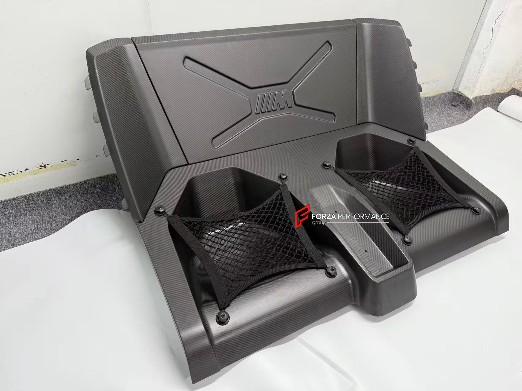 DRY CARBON BACK SEAT DELETE KIT REAR SEAT REMOVE for BMW M4 G82 2021+
Designed to:
Reduce overall weight of the car
Increase available cargo space
Enhance speed and driving control
Maintain a fresh appearance with UV protection
Material: Carbon