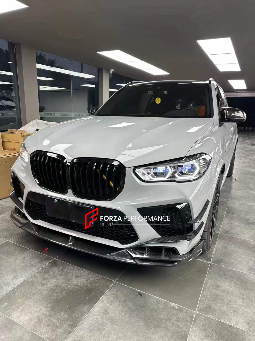 DRY CARBON BODY KIT for BMW X5M F95 2020 - 2023  Set includes:  Front Lip Front Canards Side Skirts Roof Spoiler Rear Spoiler Rear Diffuser