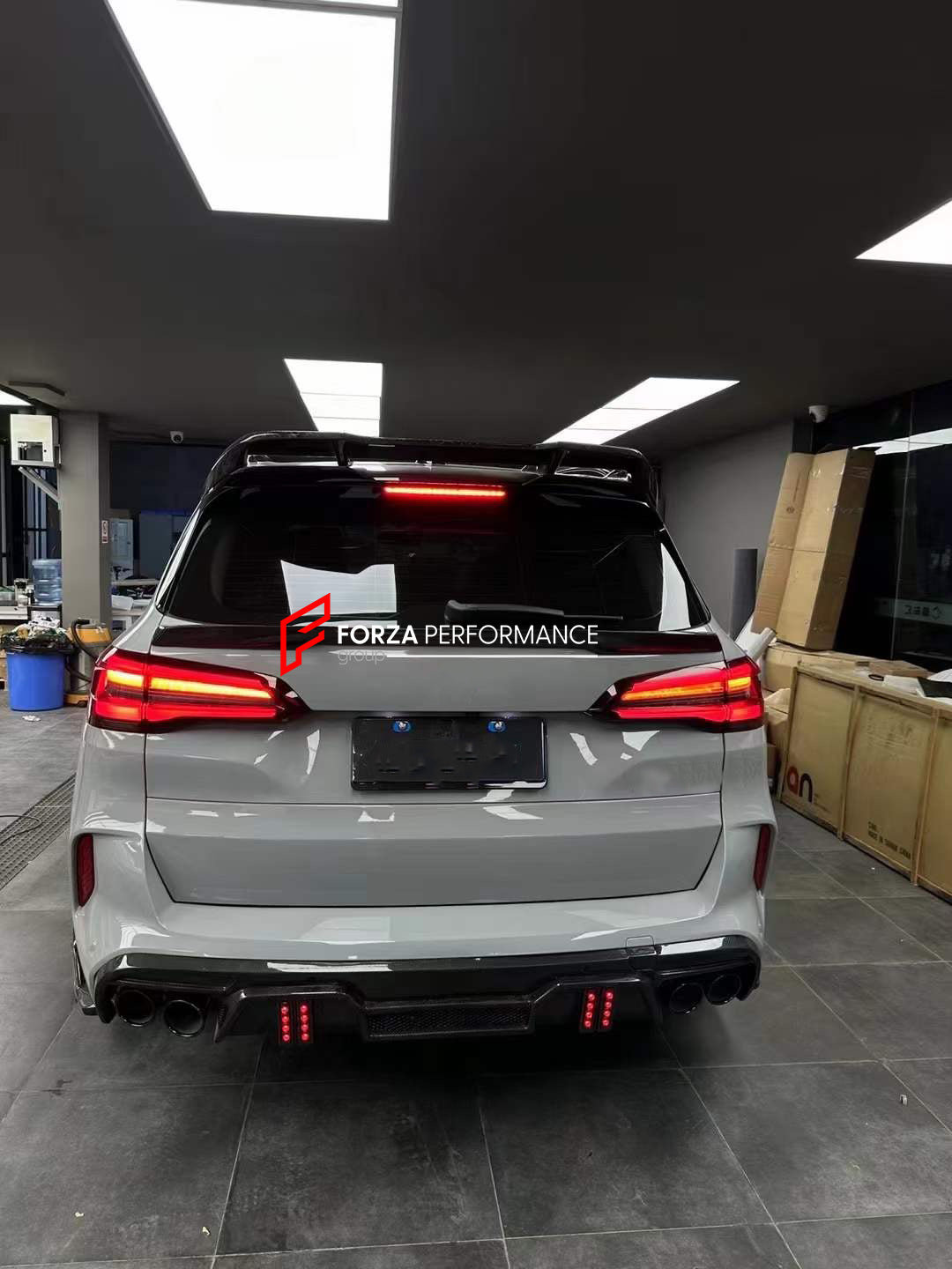 DRY CARBON BODY KIT for BMW X5M F95 2020 - 2023  Set includes:  Front Lip Front Canards Side Skirts Roof Spoiler Rear Spoiler Rear Diffuser