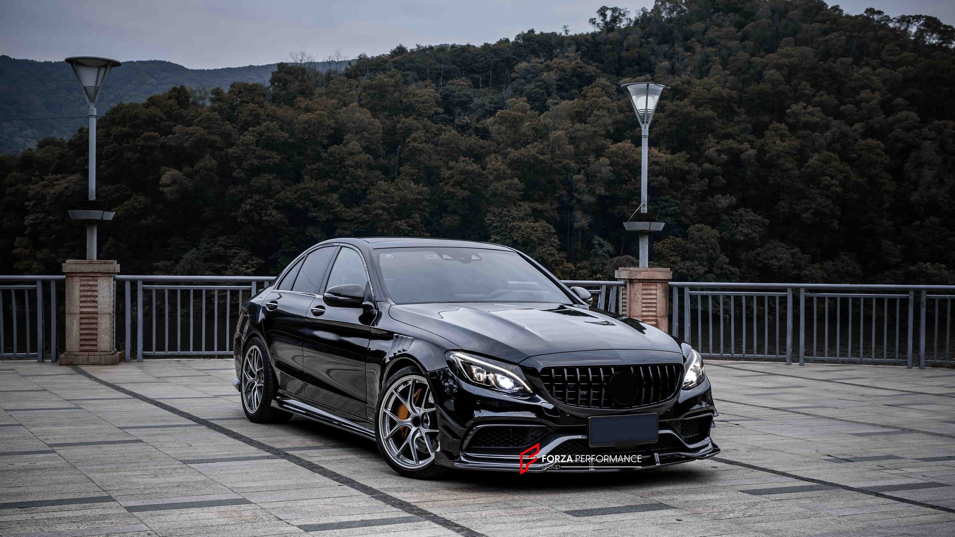 DRY CARBON BODY KIT FOR MERCEDES BENZ C63 S AMG W205