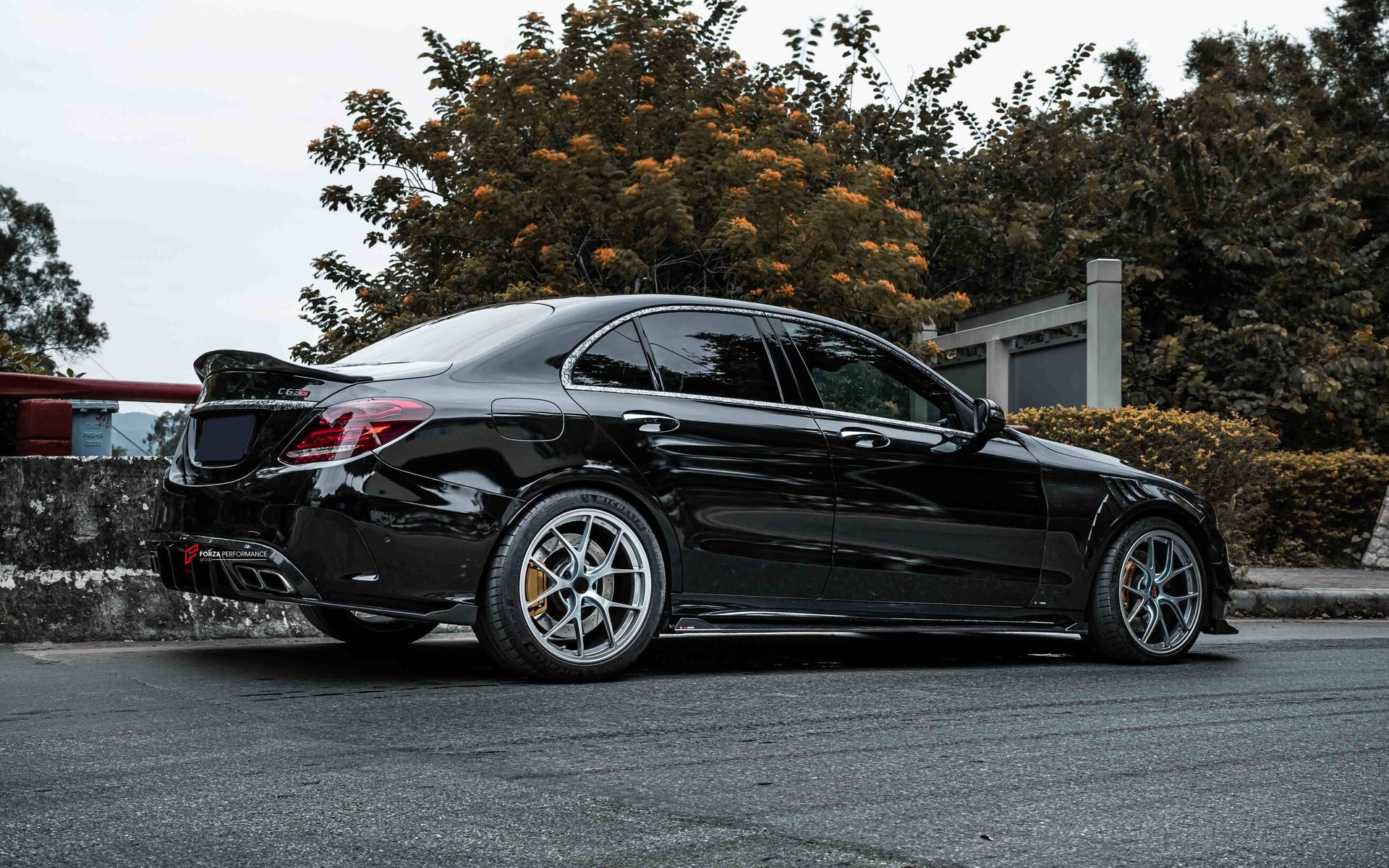 DRY CARBON BODY KIT FOR MERCEDES BENZ C63 S AMG W205