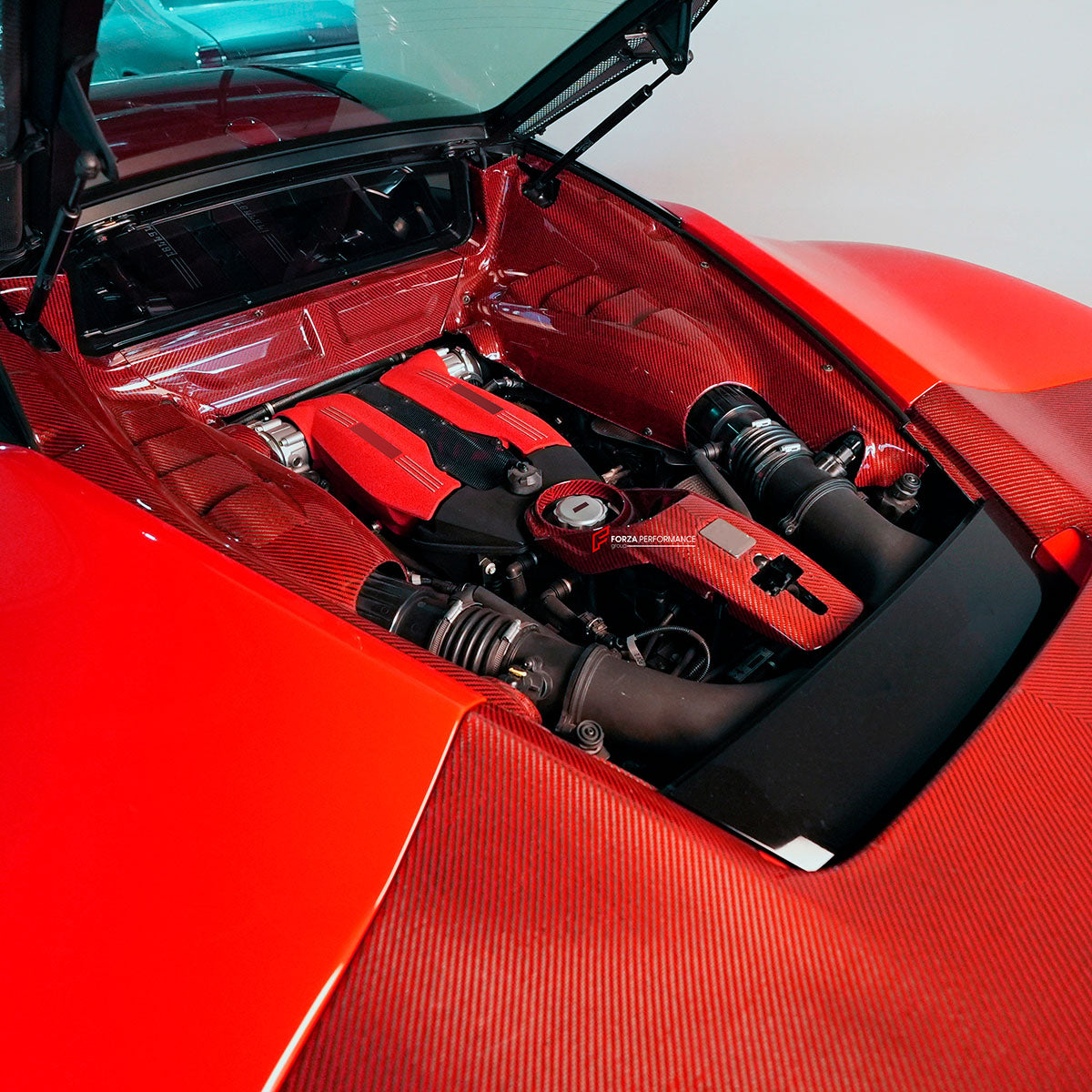 DRY CARBON CENTER ENGINE COVER LOCK PLATE for FERRARI 488 GTB SPIDER 2015 - 2020
Set includes:
Center Engine Cover
Material: Carbon Fiber
NOTE: Professional installation is required