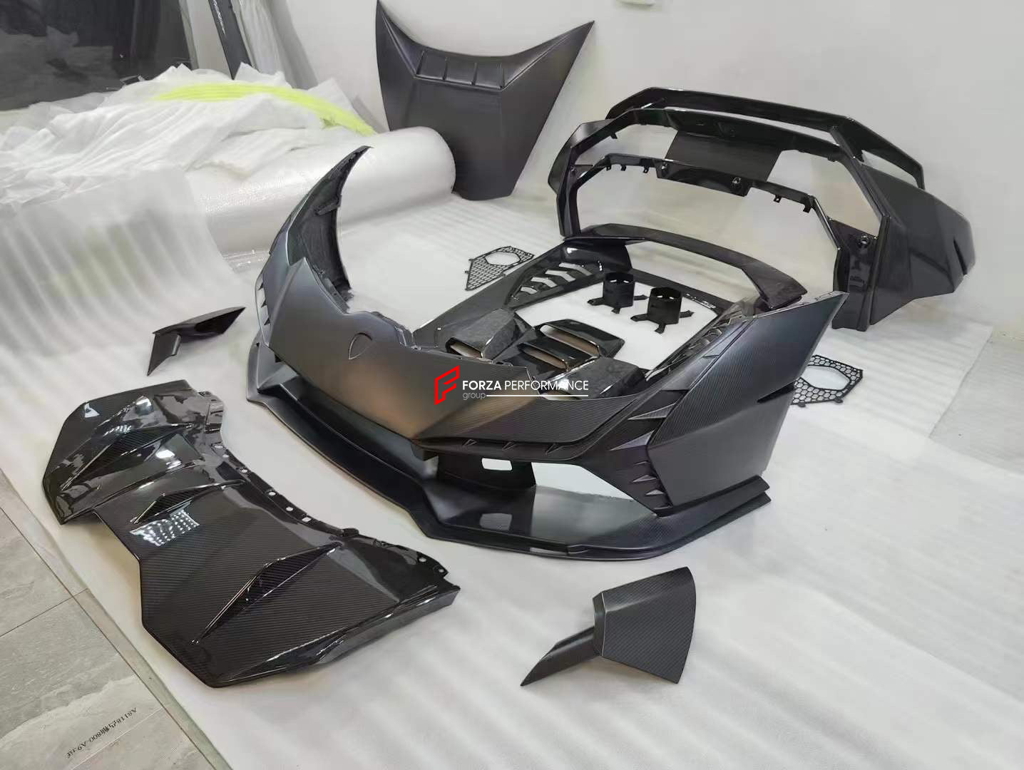 DRY CARBON FIBER WIDE BODY KIT for LAMBORGHINI HURACAN LP610 LP580 EVO 2015 - 2022  Set includes:  Front Bumper Front Hood/Bonnet Rear Spoiler Rear Bumper Rear Engine Cover Exhaust Tips