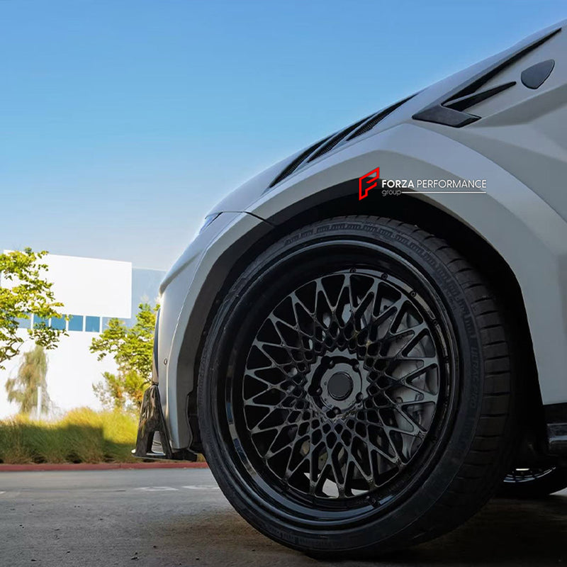 DRY CARBON FRONT FENDERS for LAMBORGHINI URUS 2018+