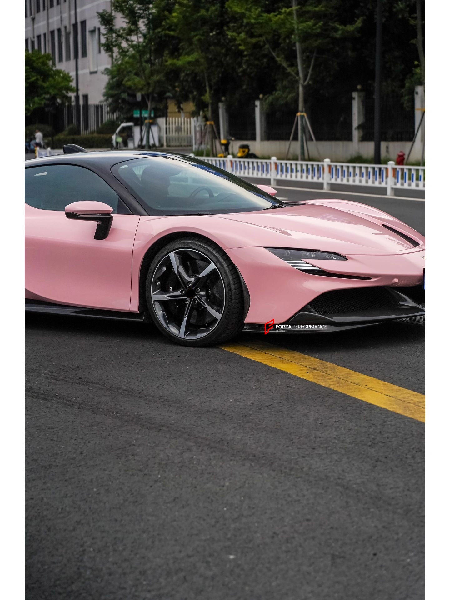 OEM STYLE DRY CARBON BODY KIT FOR FERRARI SF90