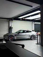 DRY CARBON REAR WING SPOILER FOR BMW M4 G82 2021+
Set include:
Rear Wing Spoiler
Brackets 
Material: Carbon
Note: Professional installation is required