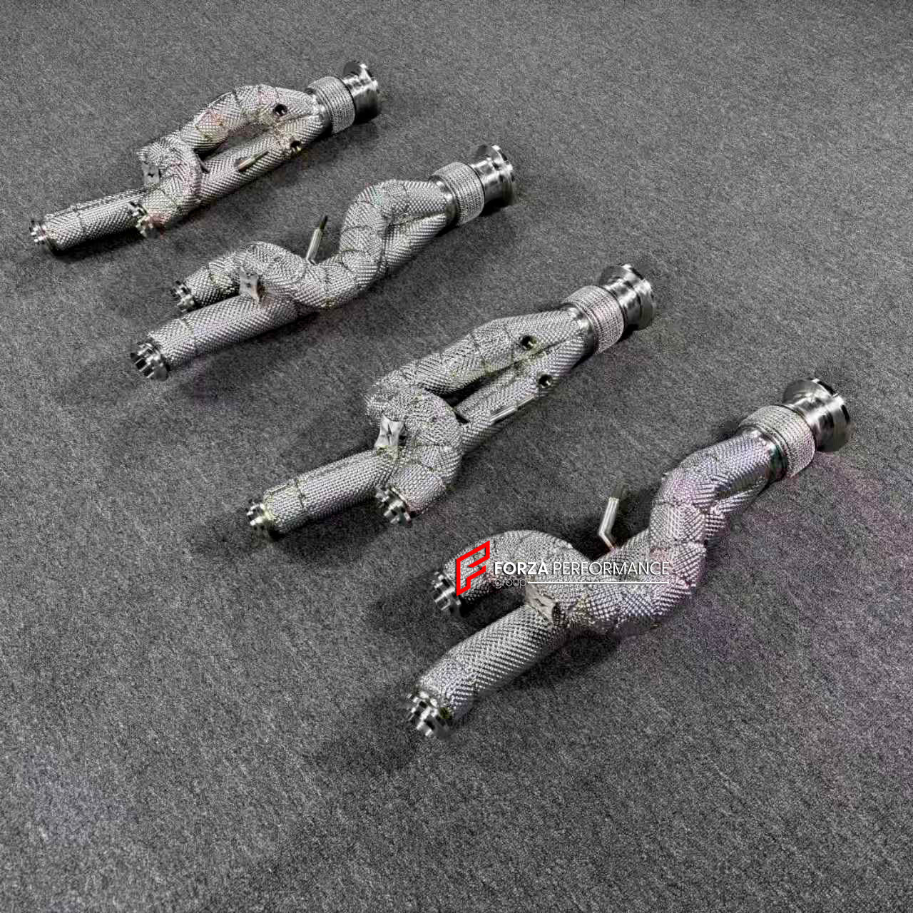 EQUAL DOWNPIPE for LAMBORGHINI AVENTADOR LP700 LP720 LP740 LP750 6.5T
Material: Stainless Steel
NOTE: Professional installation is required.