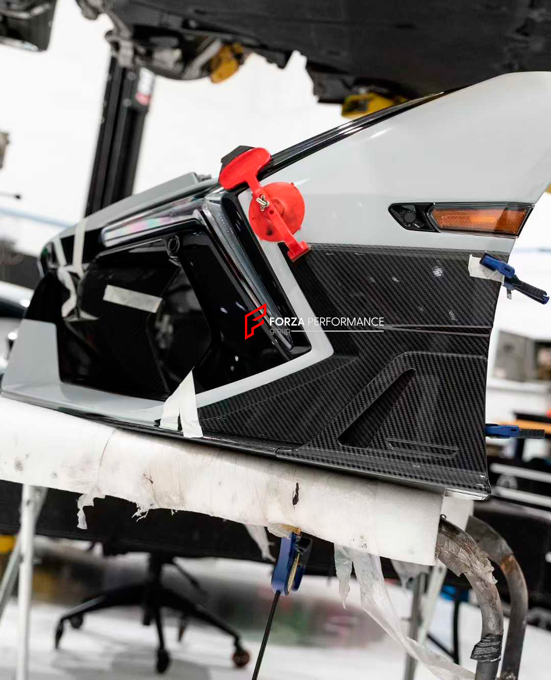 FORGED CARBON BODY KIT for LAMBORGHINI REVUELTO 2023+
Set includes:
Front Lip
Middle Air Splitter for Front Bumper
Air Splitter for Front Bumper
Front Radar Cover
Headlight Covers
Hood / Bonnet
Side Skirts
Rear Spoiler
Rear Diffuser
Material: Dry Carbon or Forged Carbon