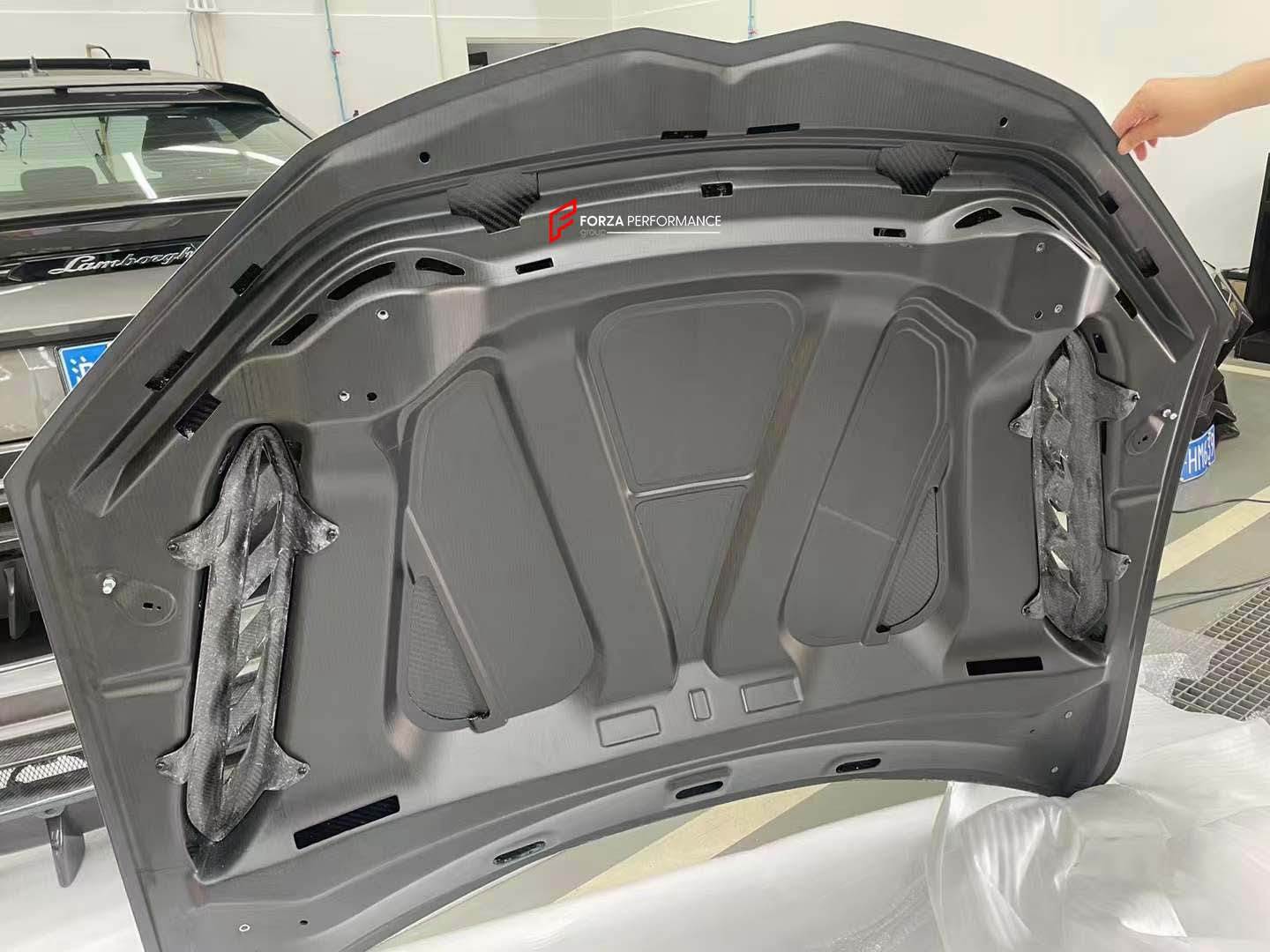 CONVERSION BODY KIT FOR LAMBORGHINI URUS UPGRADE TO PERFOMANTE  Set includes:  Front bumper assembly Front Lip Hood/Bonnet Mirror Covers Side Skirts Side fender flares Rear bumper assembly Rear canards Rear Diffuser