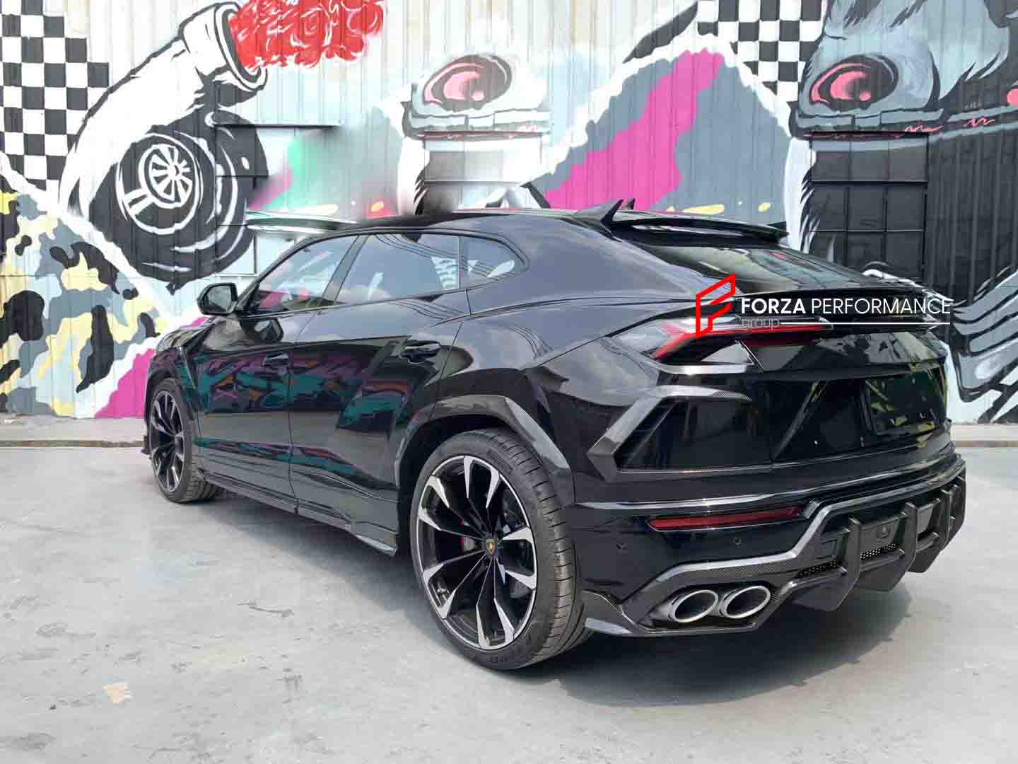 aTopcar Carbon Fiper Soft Kit Lamborghini Urus 2018+