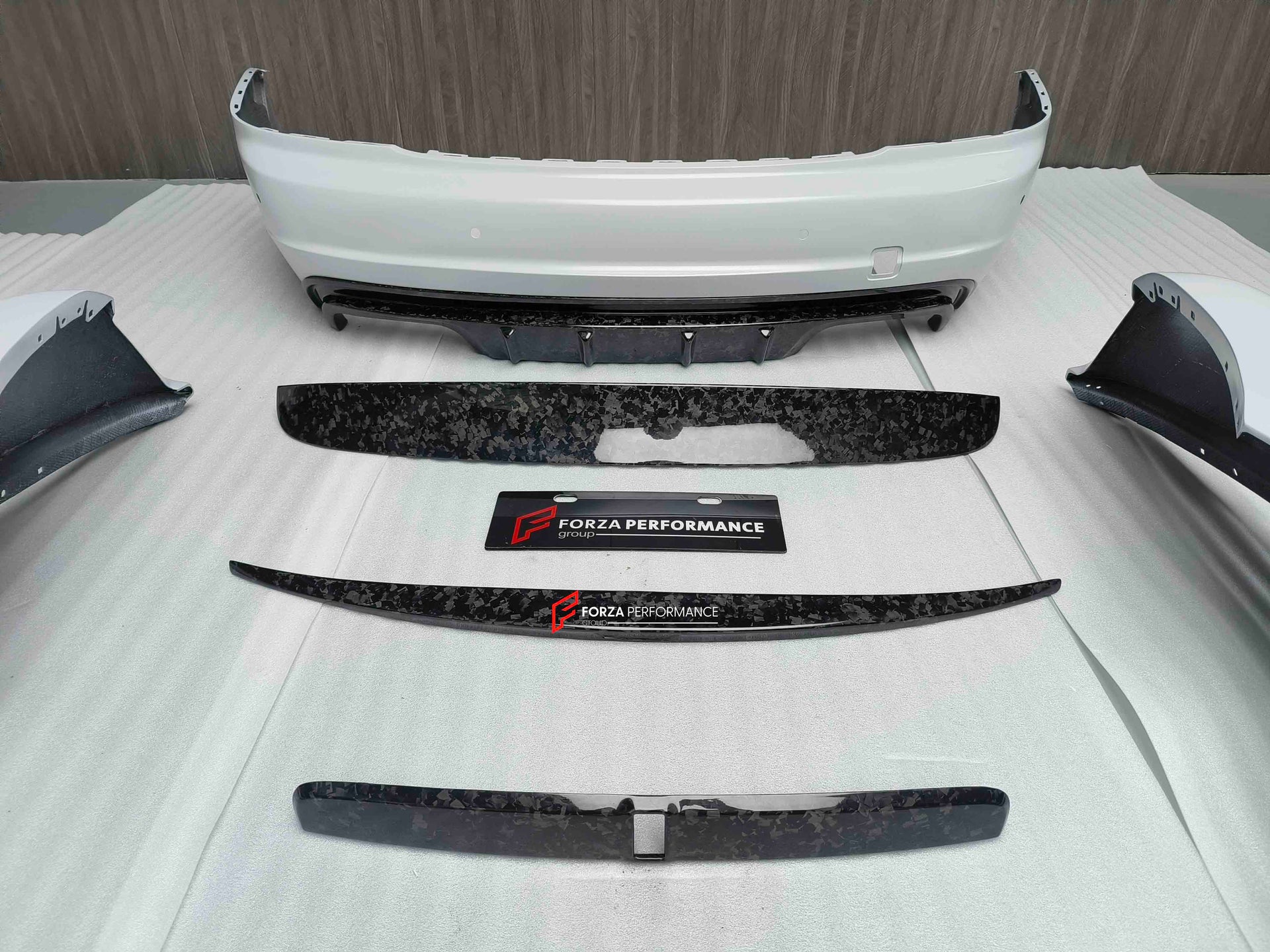 FORZA PERFORMANCE BODY KIT for ROLLS-ROYCE WRAITH | DAWN custom fit MANSORY