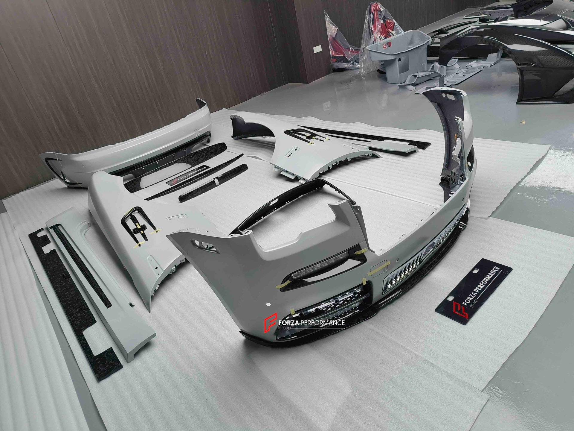 FORZA PERFORMANCE BODY KIT for ROLLS-ROYCE WRAITH | DAWN custom fit MANSORY