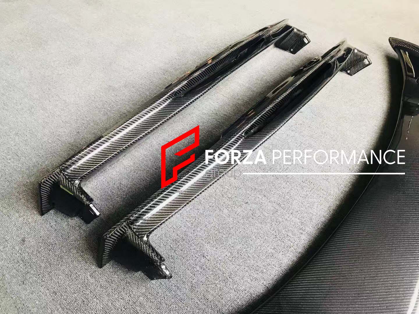 Carbon Fiber Rear Spoiler with lights for AMG GT GTS GTC 2014 - 2017 C190