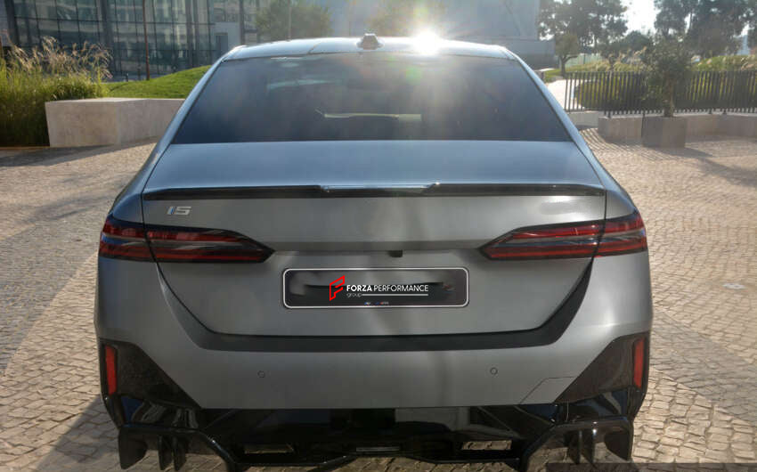 MP AERO BODY KIT for BMW 5 SERIES G60 2024+  Set includes:  Front Lip Side Skirts Rear Diffuser Rear Spoiler