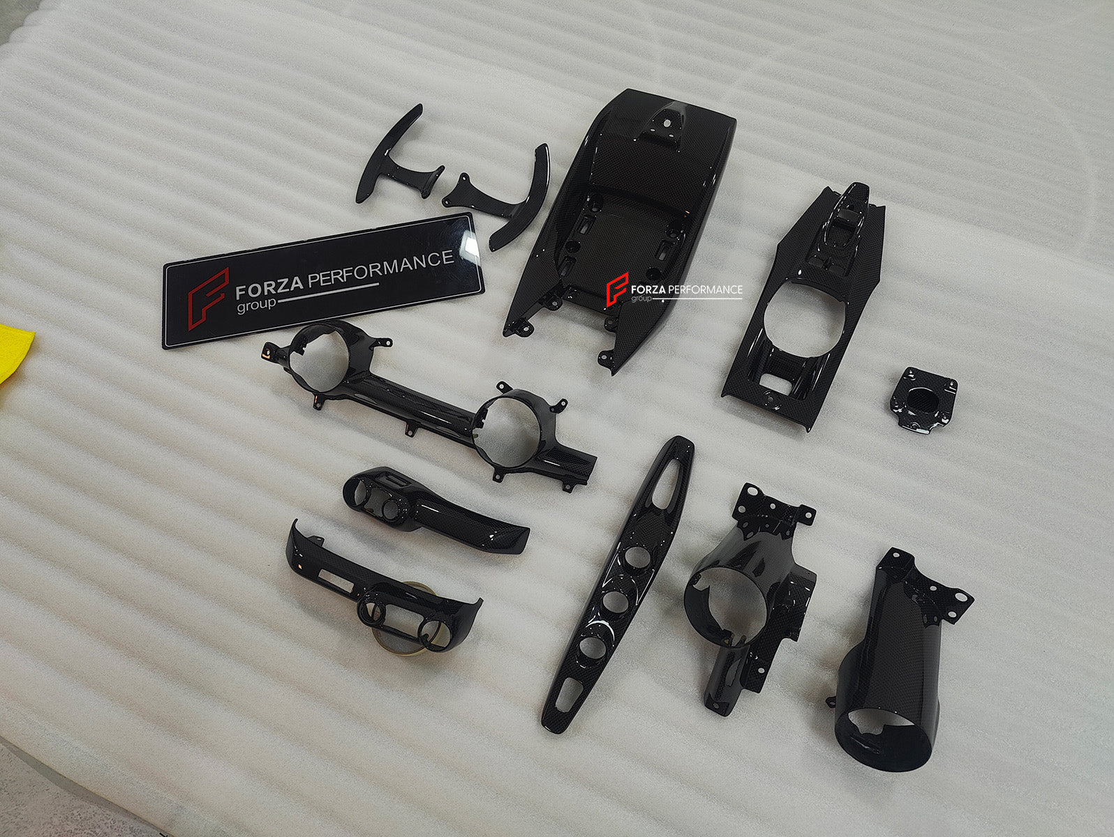 OEM DRY CARBON INTERIOR PARTS for FERRARI 812 SUPERFAST | GTS 2017 +
Set includes:
Dashboard Trims
Shift Paddles
Centre Console Box
Material: Dry Carbon
Note: Professional installation is required.
Contact us for pricing.