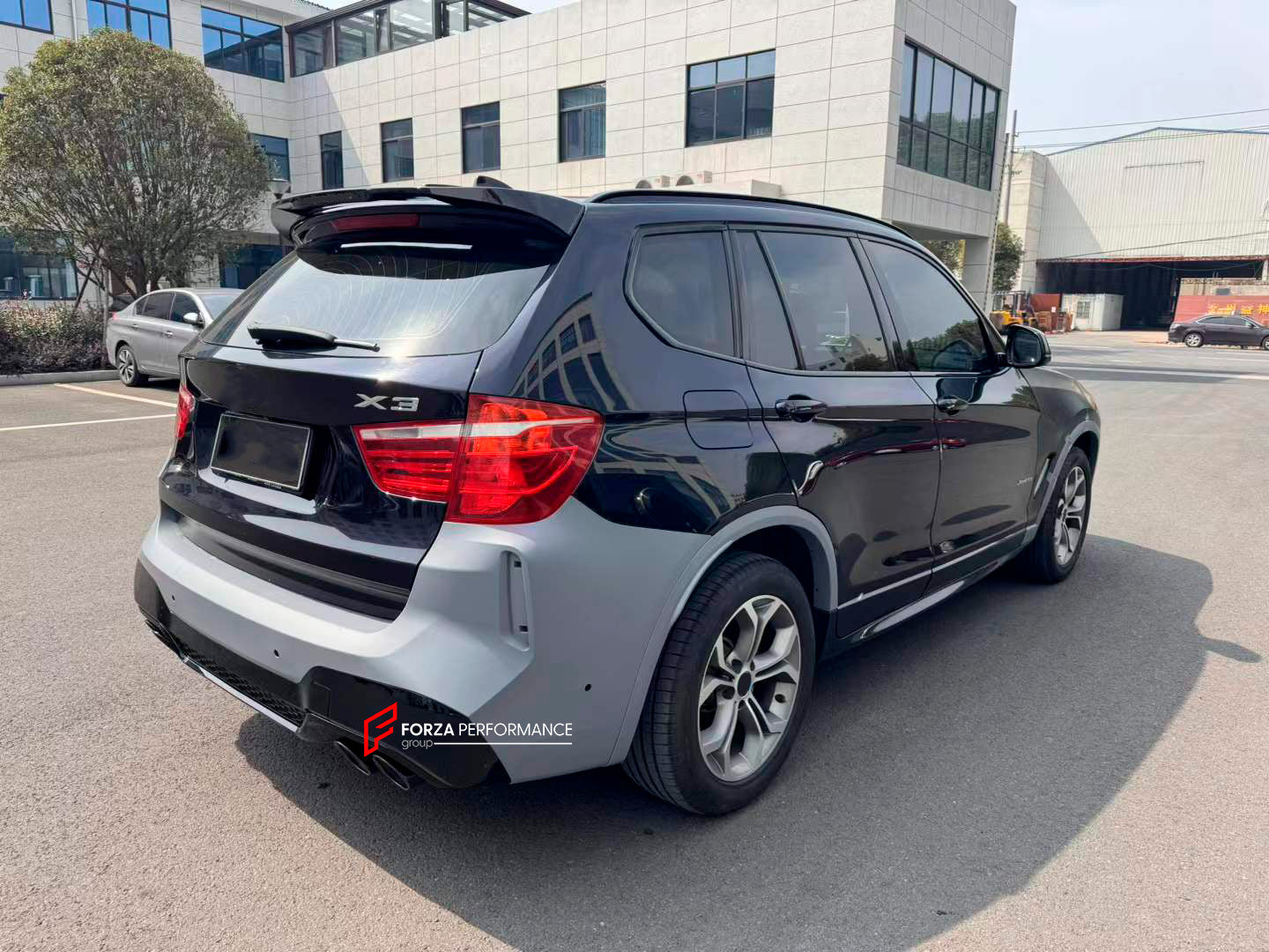 UPGRADE BODY KIT for BMW X3 G01 upgrade to X3M F97
Set includes:
Front Lip
Front Bumper Assembly
Grille
Fender Flares
Rear Spoiler
Rear Bumper
Rear Diffuser
Exhaust Tips
Material: Plastic
Note:Professional installation is required.