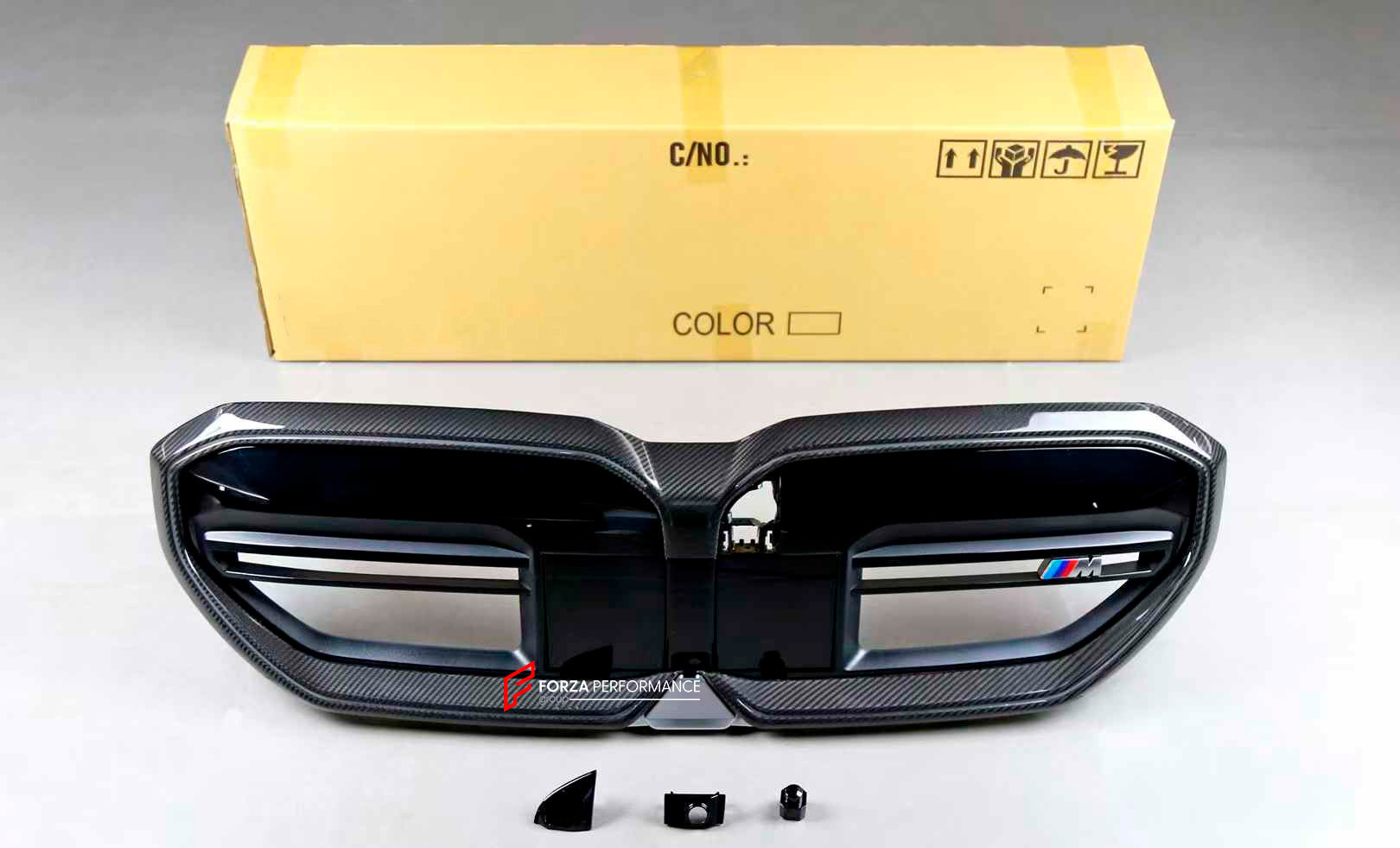 UPGRADE DRY CARBON FRONT GRILLE for BMW 5 SERIES G60 G68 2023+
Set includes:
Front Grille 
Material: Carbon Fiber with Plastic
Note: Professional installation is required.