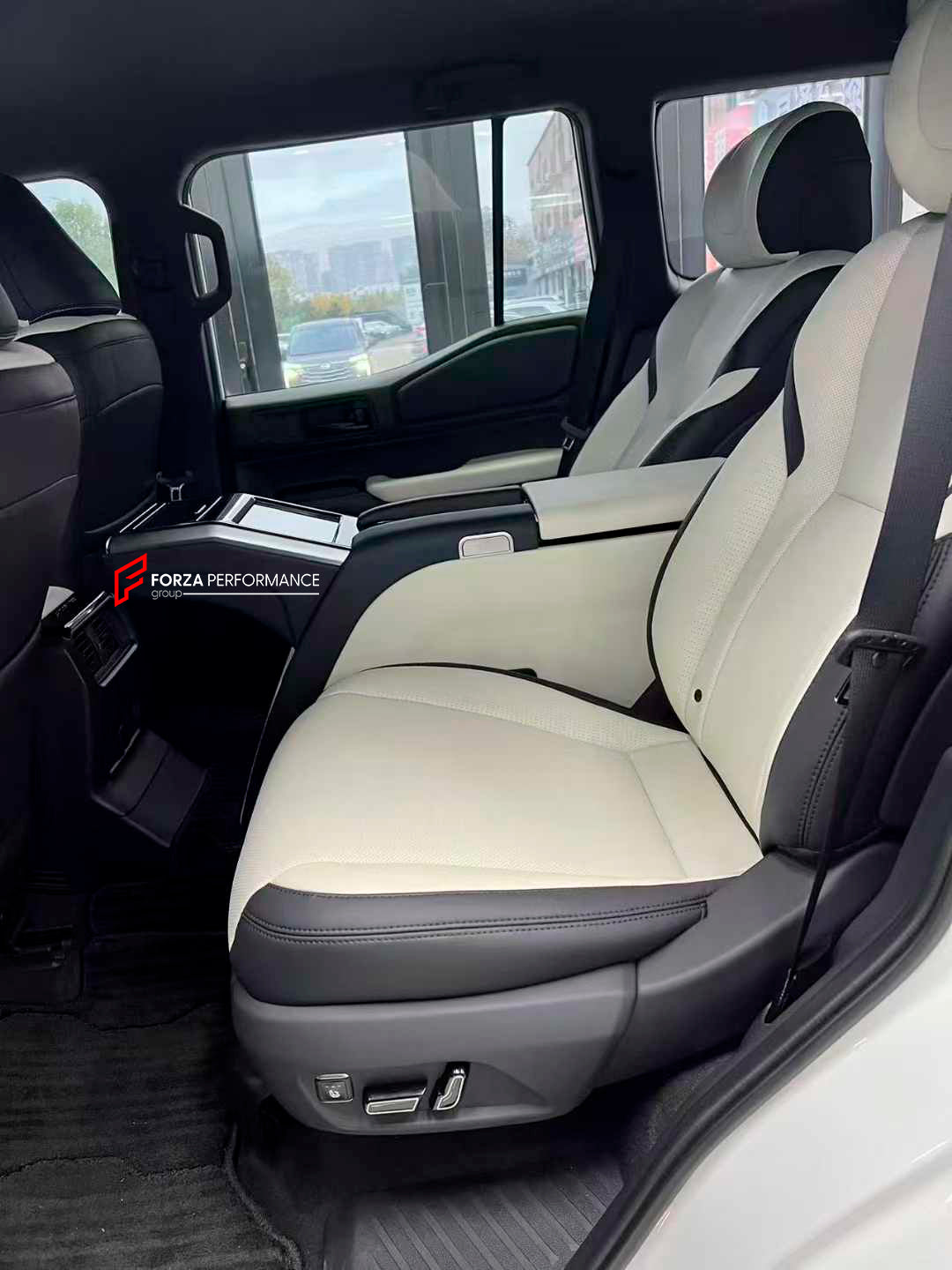 UPGRADE INTERIOR for TOYOTA LAND CRUISER PRADO 250 LC PRADO 250 REAR SEATS WITH ARMREST TUNNEL
Set includes:
Rear Seats
Armrest
Note: Professional installation is required.
