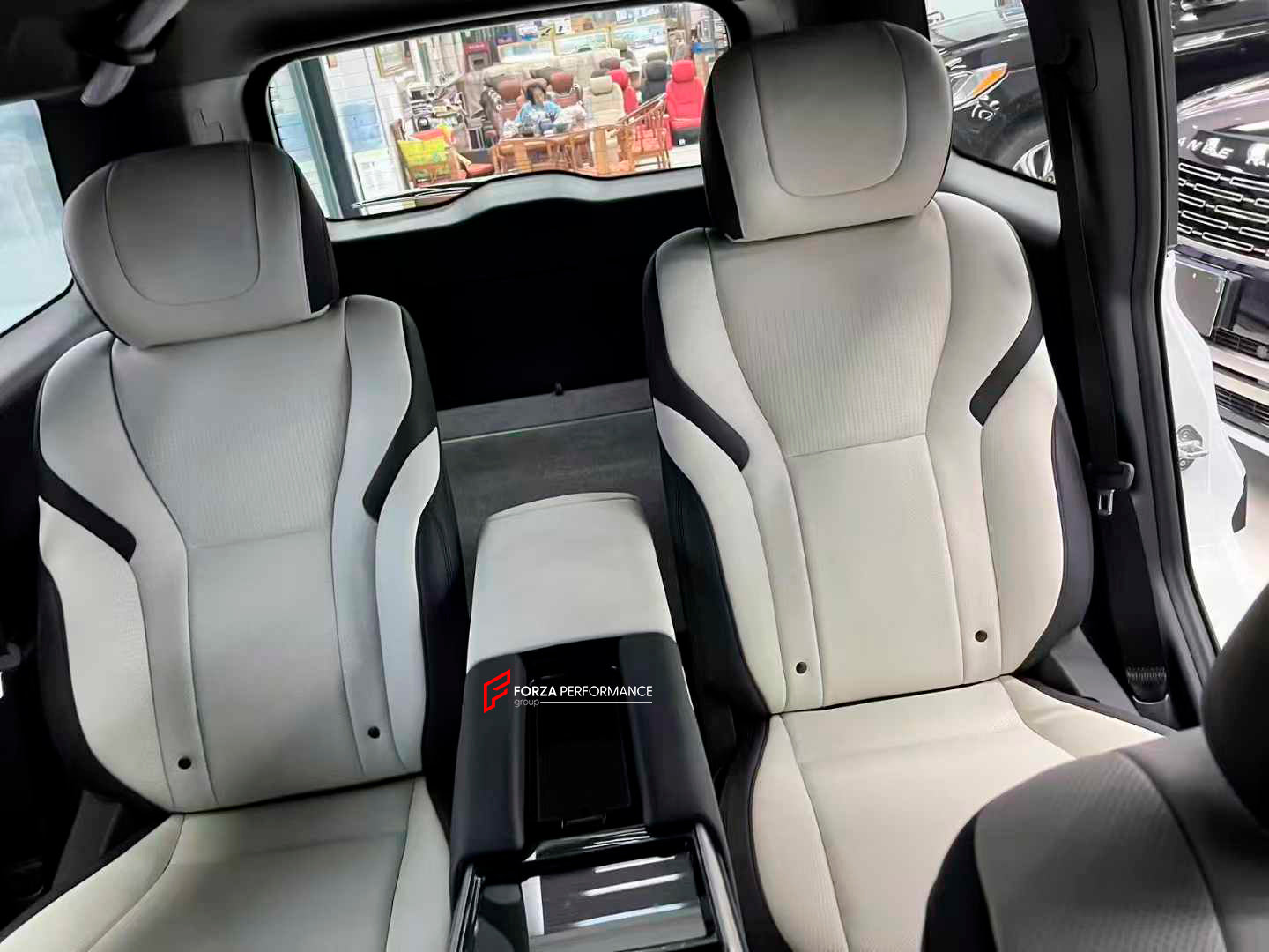 UPGRADE INTERIOR for TOYOTA LAND CRUISER PRADO 250 LC PRADO 250 REAR SEATS WITH ARMREST TUNNEL
Set includes:
Rear Seats
Armrest
Note: Professional installation is required.