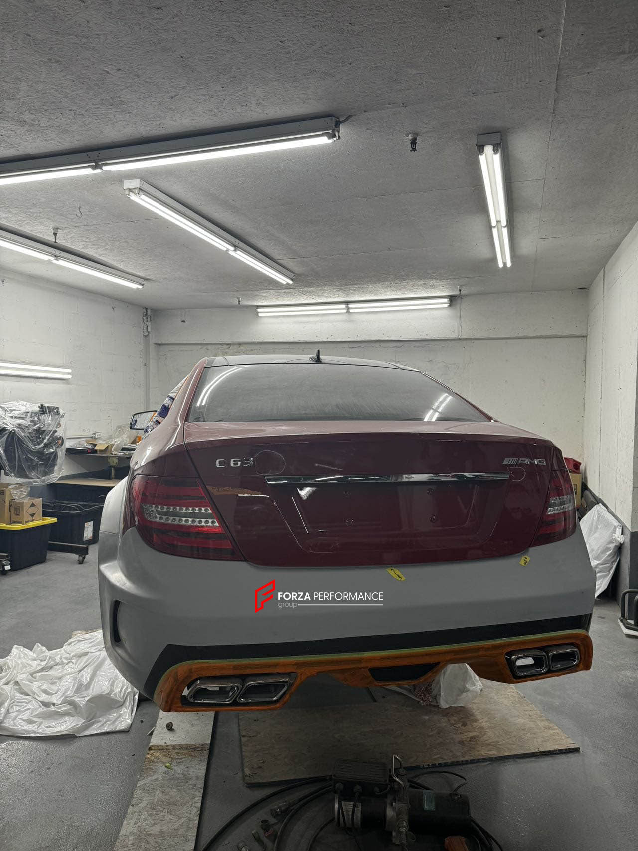 C63 BLACK SERIES STYLE BODY KIT for MERCEDES-BENZ C-CLASS C63 W204  Set includes:  Front Bumper Rear Bumper Hood | Bonnet Front Fenders Rear Fenders Side Skirts