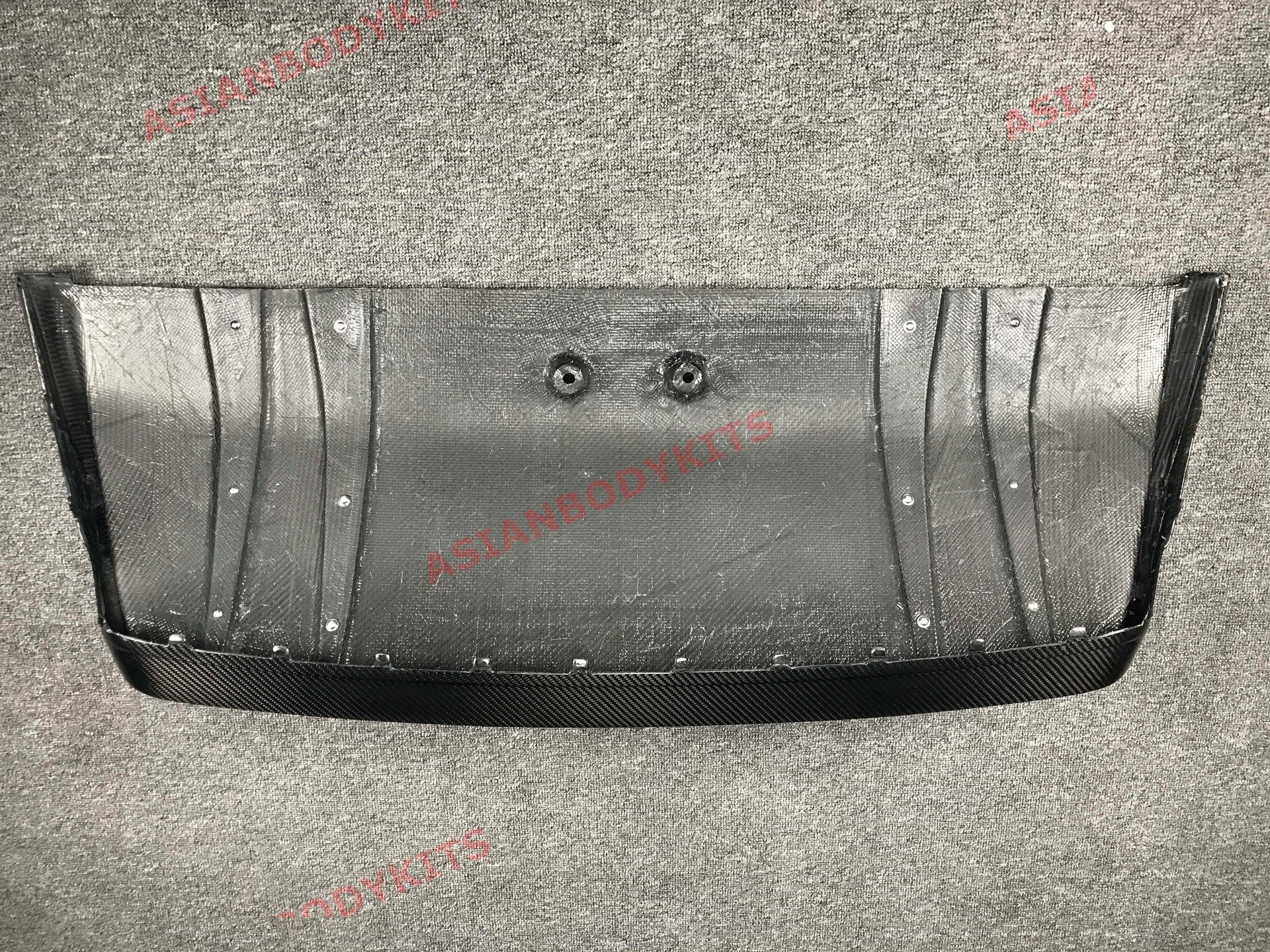 AUDI R8 V8 4S 2015 - 2019 DRY CARBON FIBER REAR DIFFUSER