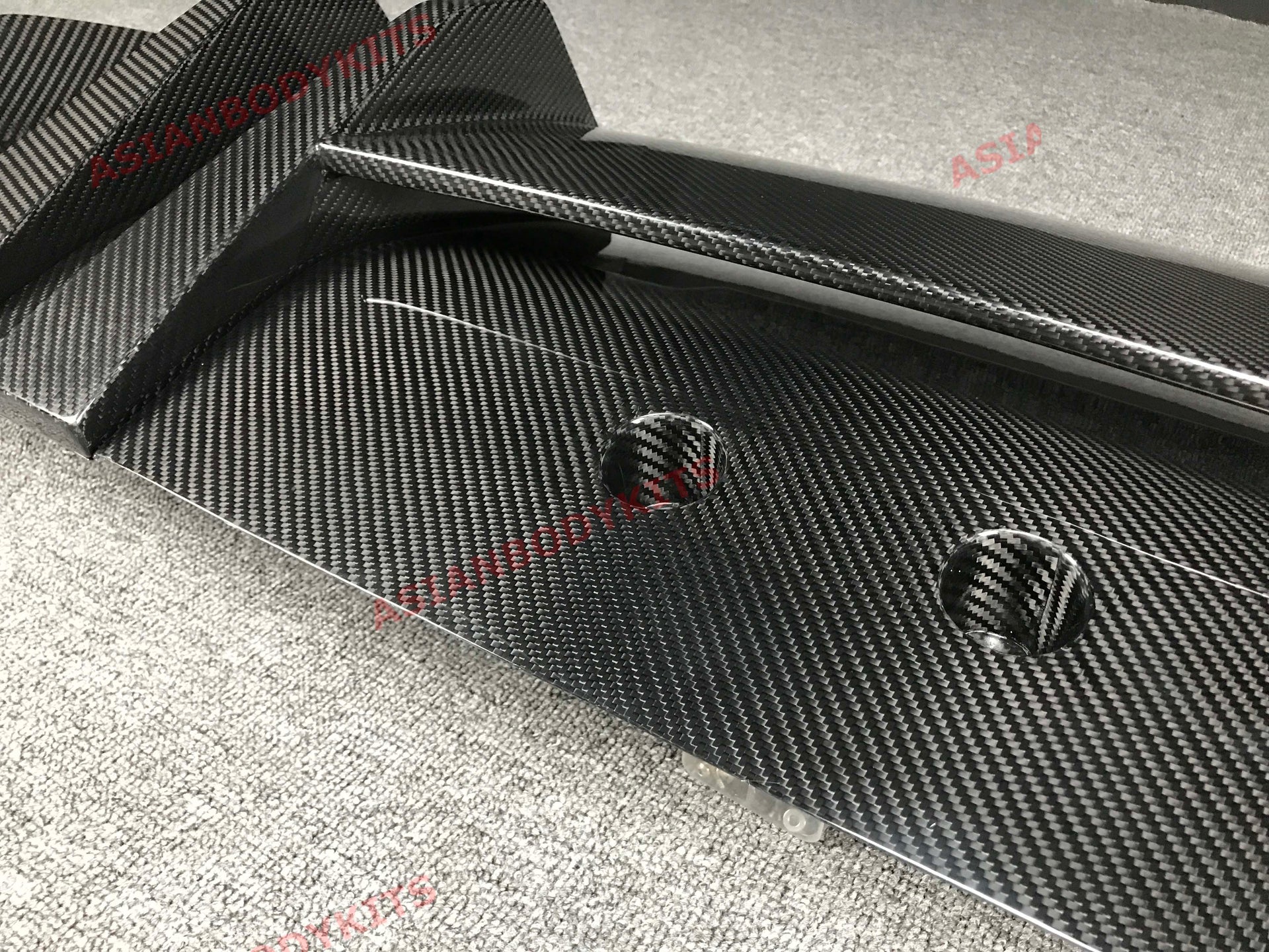 AUDI R8 V8 4S 2015 - 2019 DRY CARBON FIBER REAR DIFFUSER