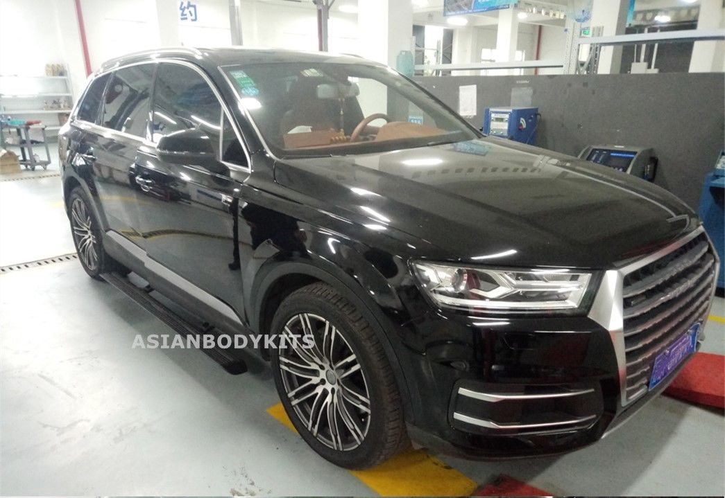 ELECTRIC DEPLOYABLE RUNNING BOARDS for AUDI Q7 4M 2015 - 2019  Set includes:  Side Step Bars Electric Motors with Brackets Fixing Accessories/Wires with the Control Unit