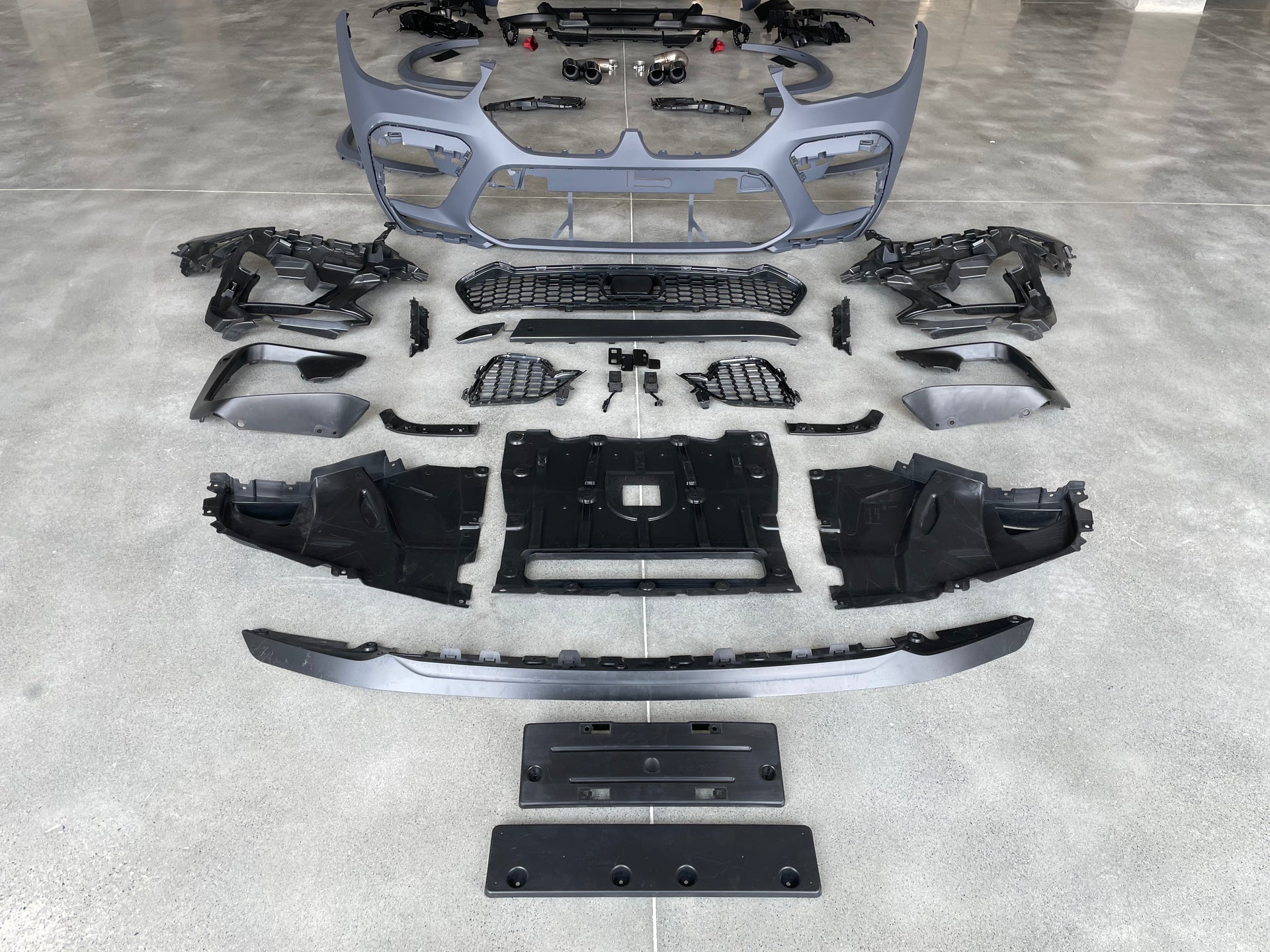 Conversion body kit from X6 G06 to X6M F96 2020+
