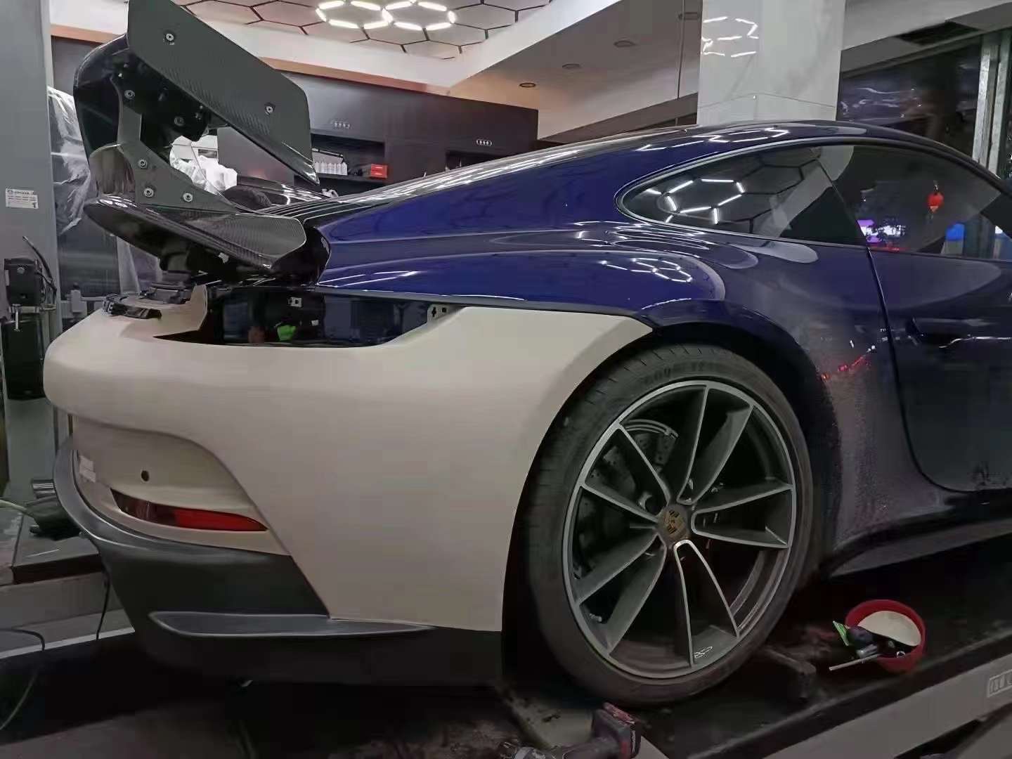 CONVERSION BODY KIT for PORSCHE 911 992 to GT3  Set include:  Front bumper cover Carbon hood Decklid spoiler Rear bumper cover