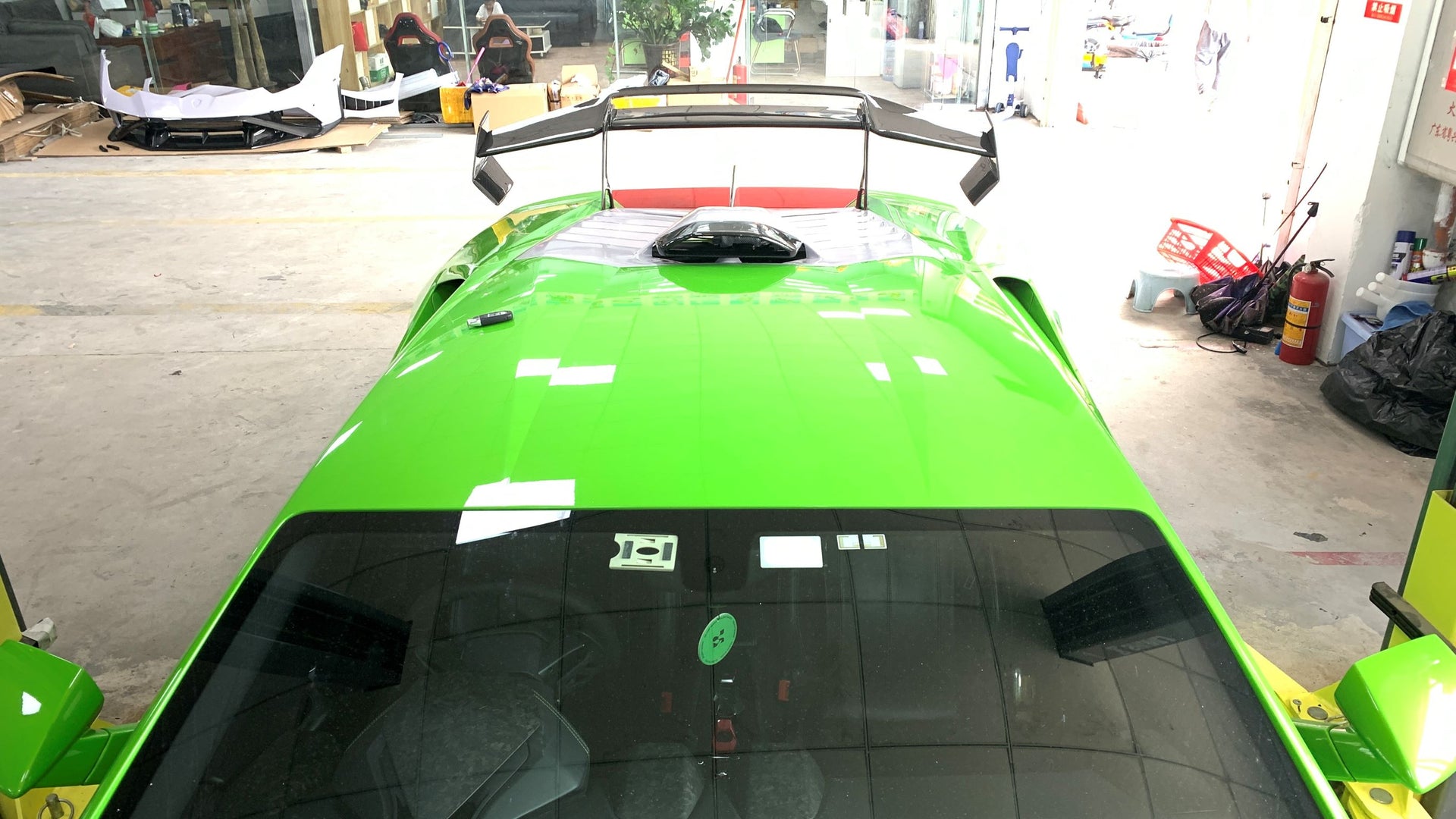 Conversion STO BODYKIT for Lamborghini Huracan LP580 - 610 2013-2016  Set include: Front bumper Front hood Front fenders Side skirts Rear Bumper Rear hood with Air intake Rear Spoiler Exhaust system STO badge Material: dry carbon with primer