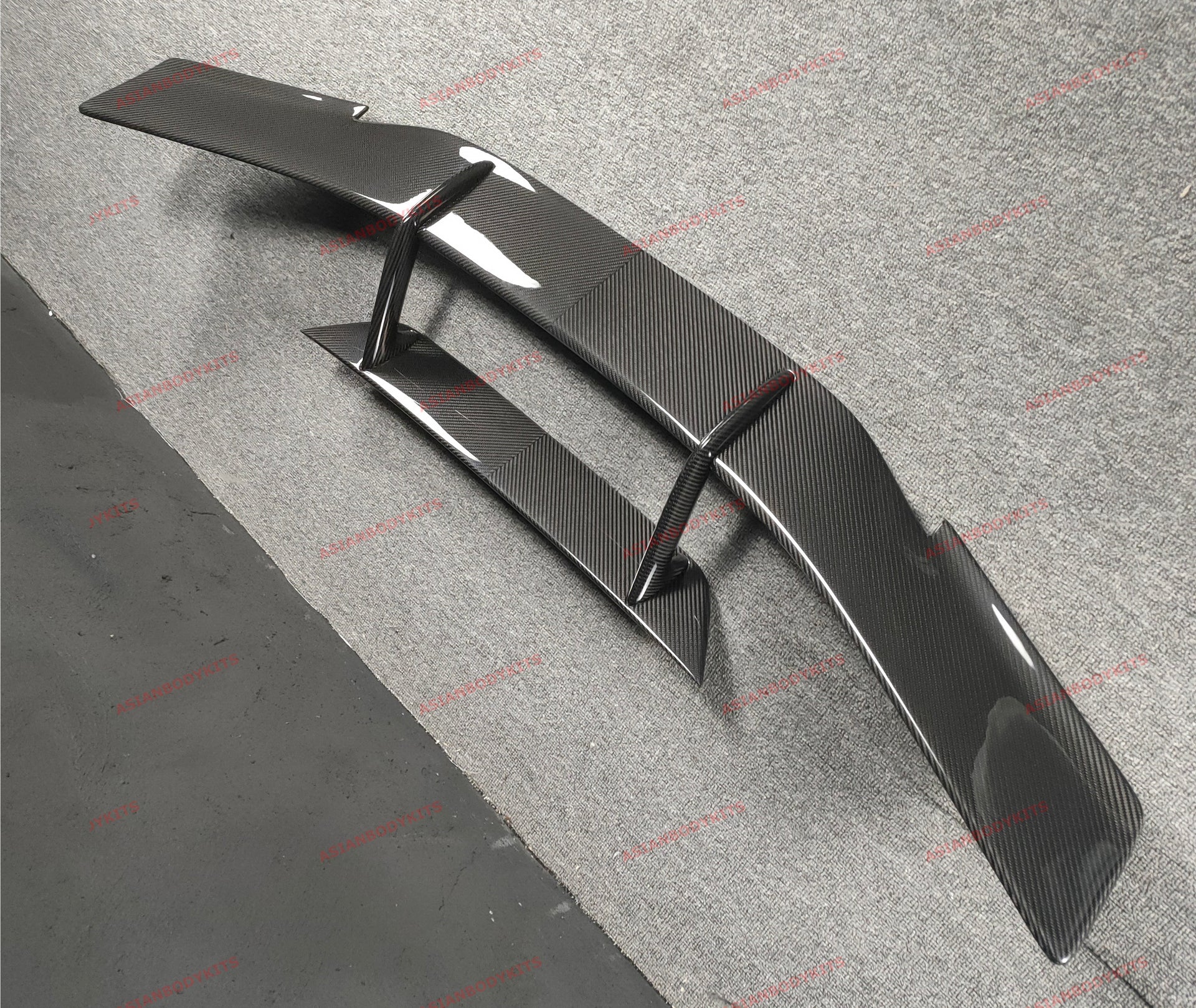 DRY CARBON FIBER REAR SPOILER WING for LAMBORGHINI HURACAN EVO COUPE SPYDER 19+