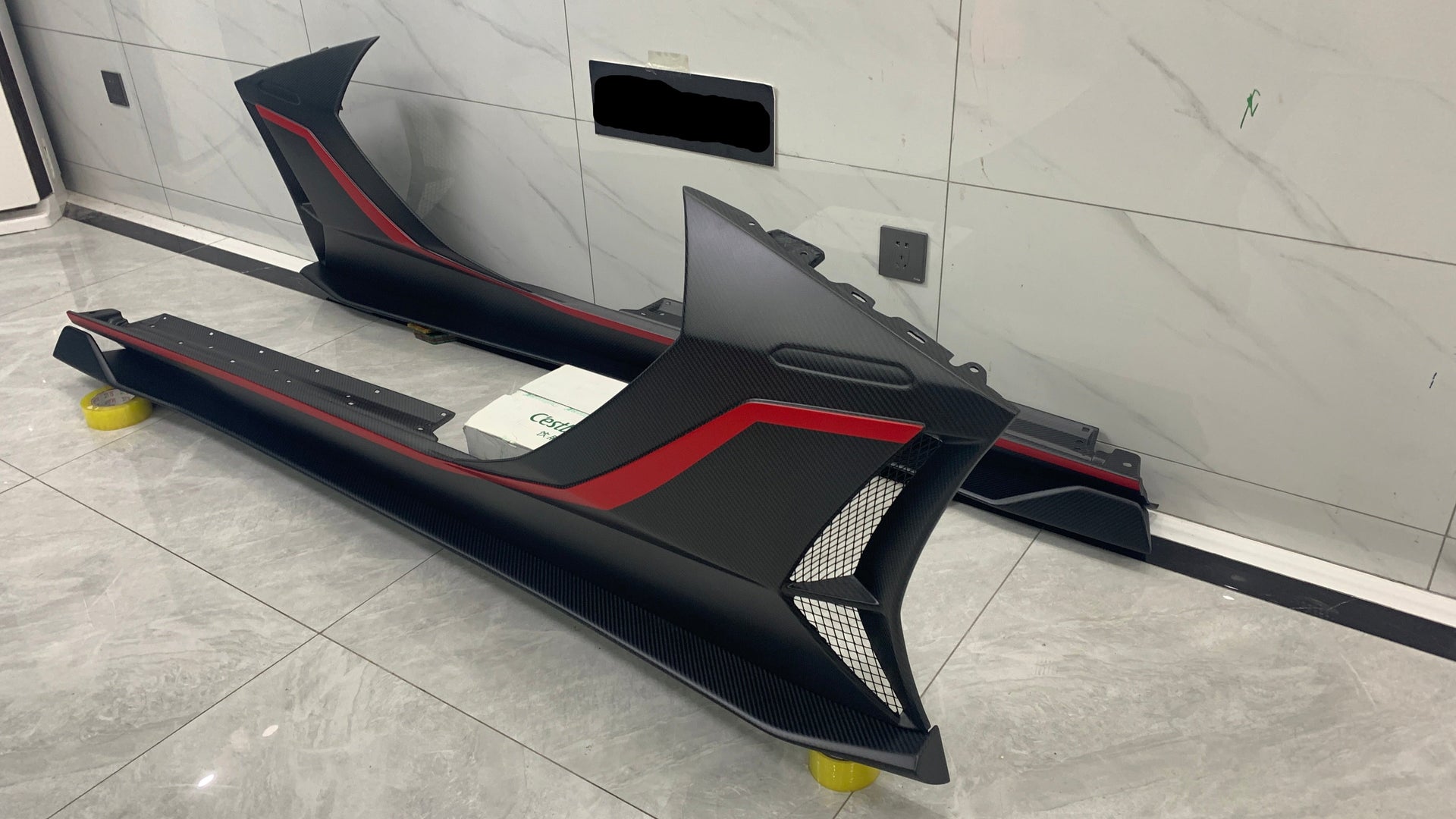 LP 780-4 Ultimate Conversion Body Kit For Lamborghini Aventador  Set include:  Front Bumper Side Skirts Rear Bumper Engine Air Intake Titanium Exhaust Material: Real DRY CARBON  NOTE: Professional installation is required