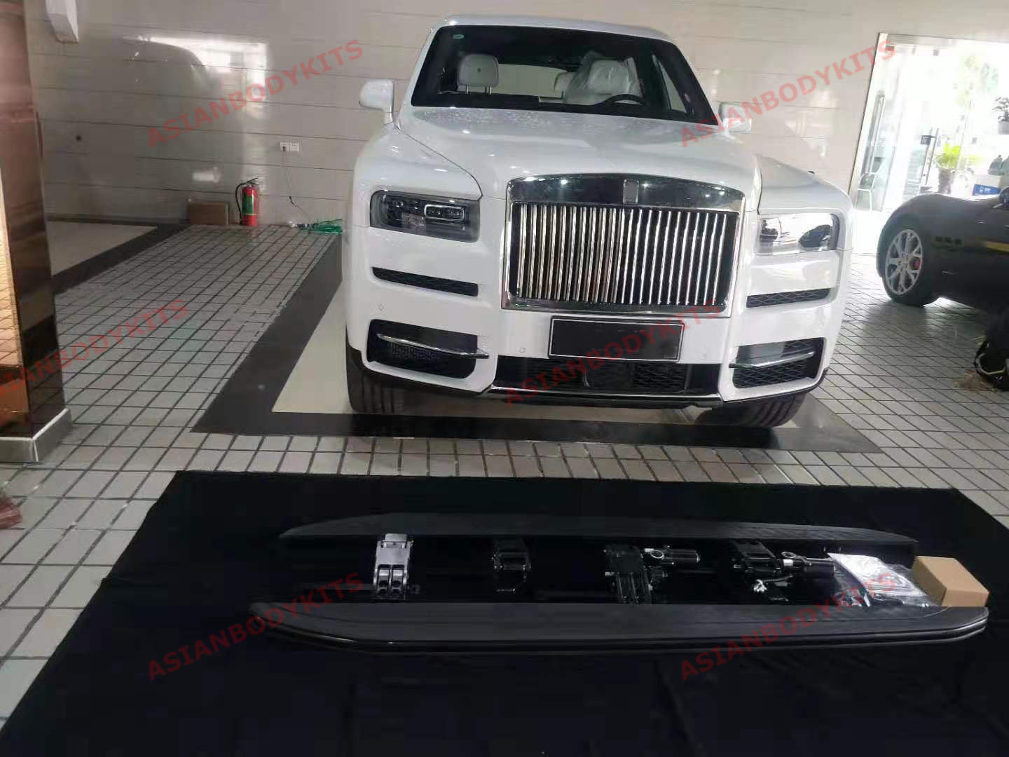 ELECTRIC RUNNING BOARDS for ROLLS-ROYCE CULLINAN 2019+