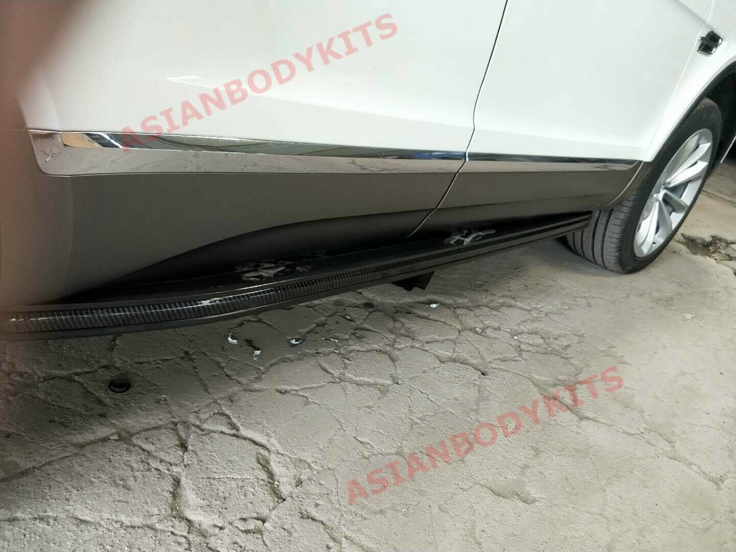 BENTLEY BENTAYGA ELECTRIC SIDE STEP RUNNING BOARDS 2015 - 2020