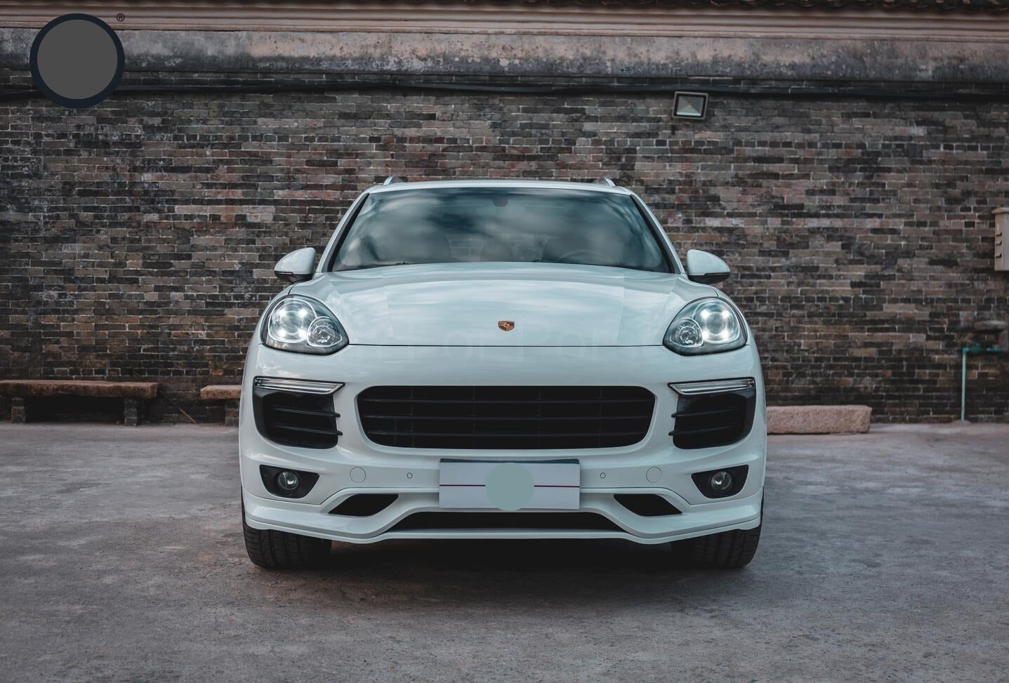 BODY KIT for PORSCHE CAYENNE 958.2 MK2 2015-2017
Set includes:
Front Lip
Rear Diffuser
Material: Plastic
NOTE: Professional installation is required.
CONTACT US FOR PRICING