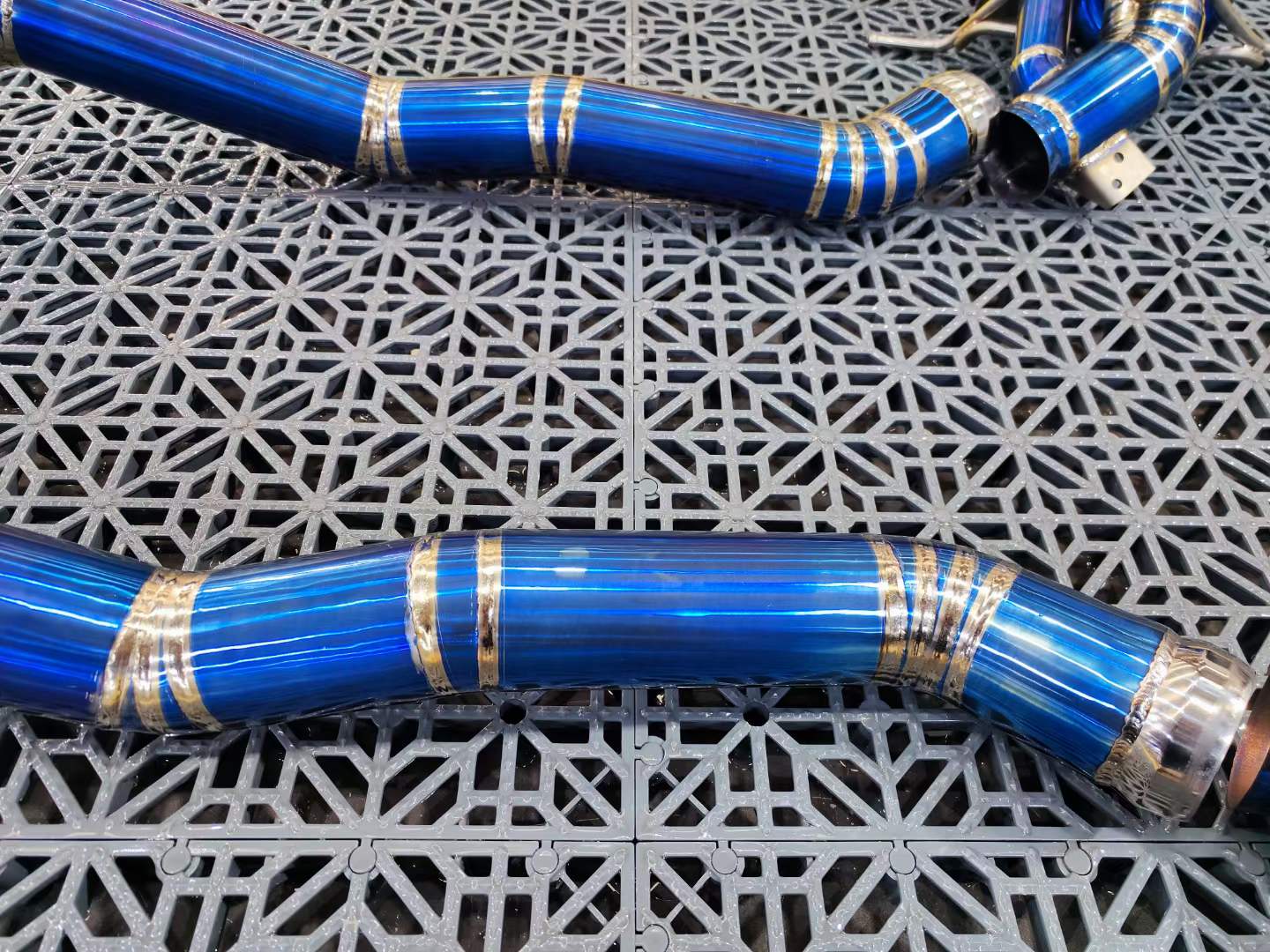 Exhaust System For Ferrari F12 V1
