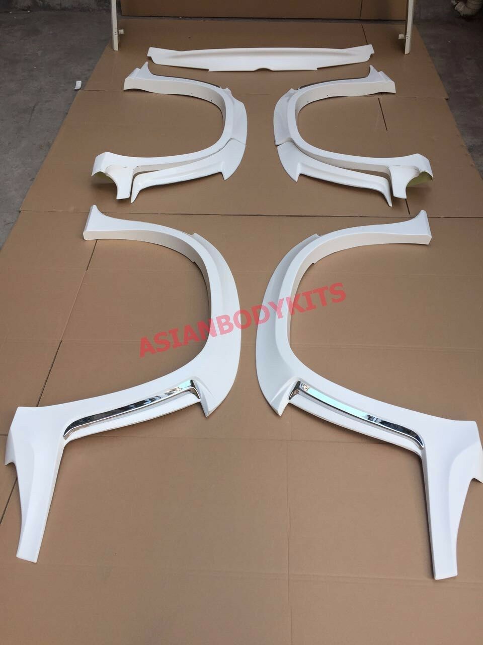 WALD STYLE WIDE BODY KIT FOR LEXUS LX570 2016-2020