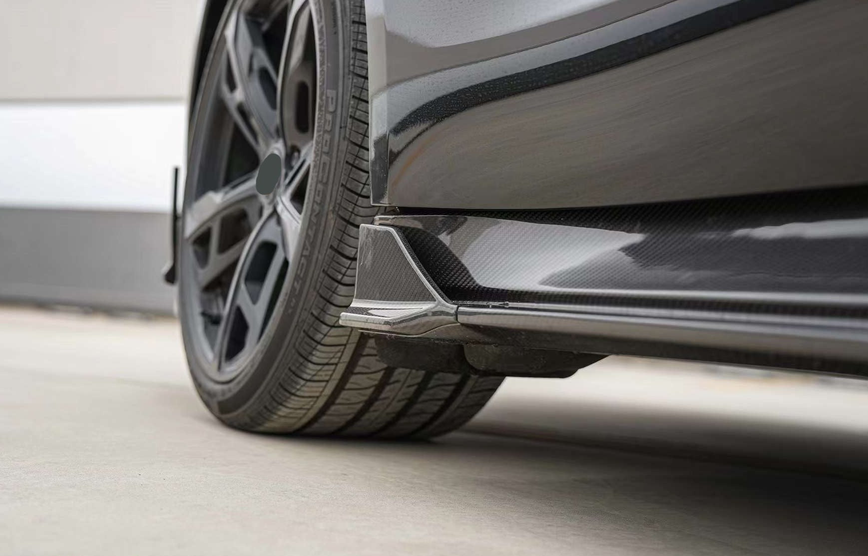 DRY CARBON BODY KIT for PORSCHE TAYCAN J1 TURBO CROSS TURISMO  Set includes:  Front Splitter Side Skirts Rear Diffuser Rear Spoiler
