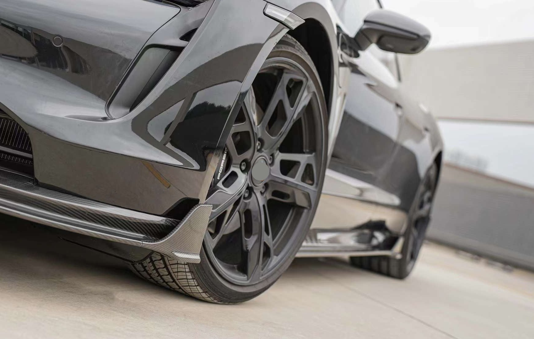 DRY CARBON BODY KIT for PORSCHE TAYCAN J1 TURBO CROSS TURISMO  Set includes:  Front Splitter Side Skirts Rear Diffuser Rear Spoiler