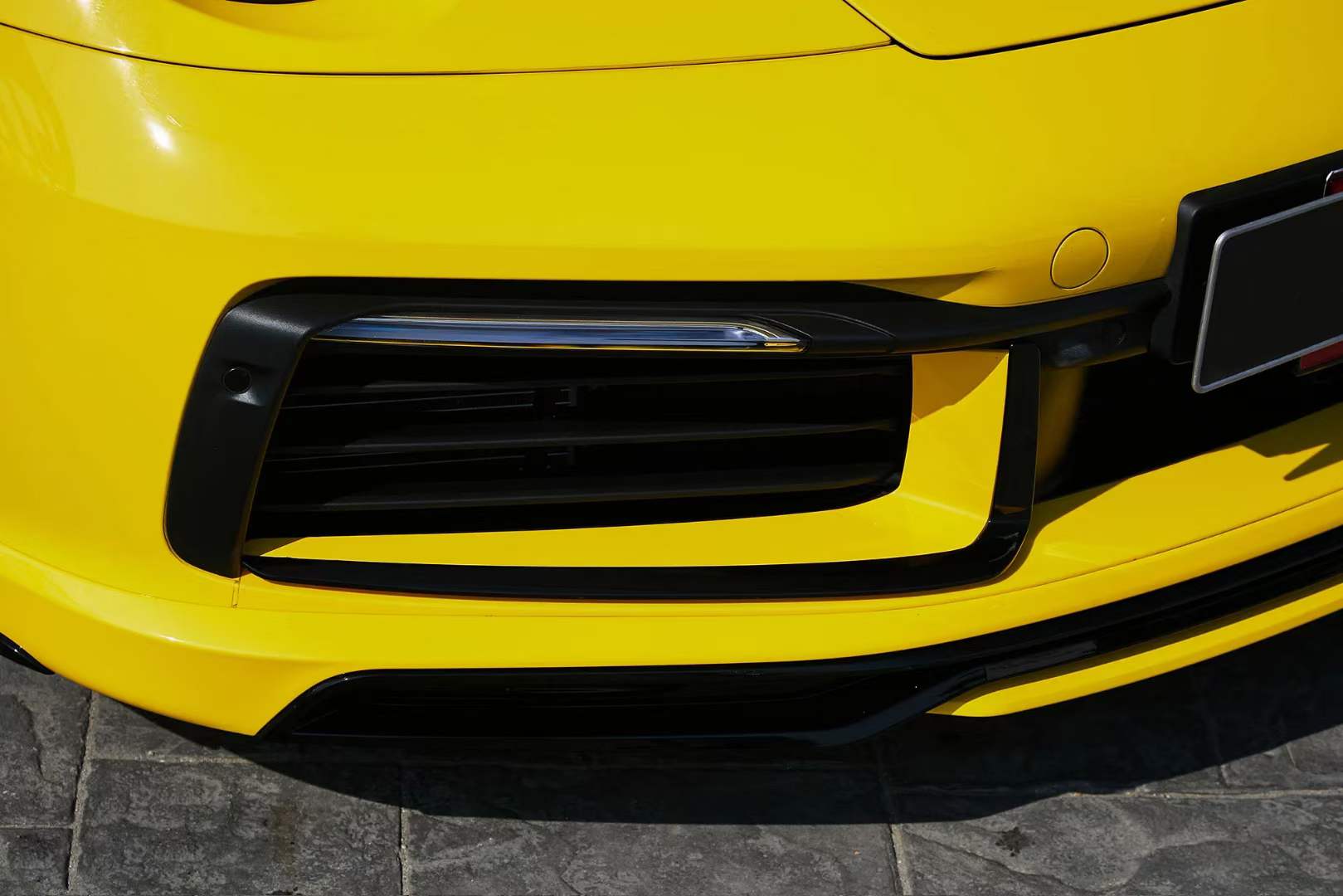 Porsche-techart-body-kit-to-911-992-carrera-4s-991.2 (9)