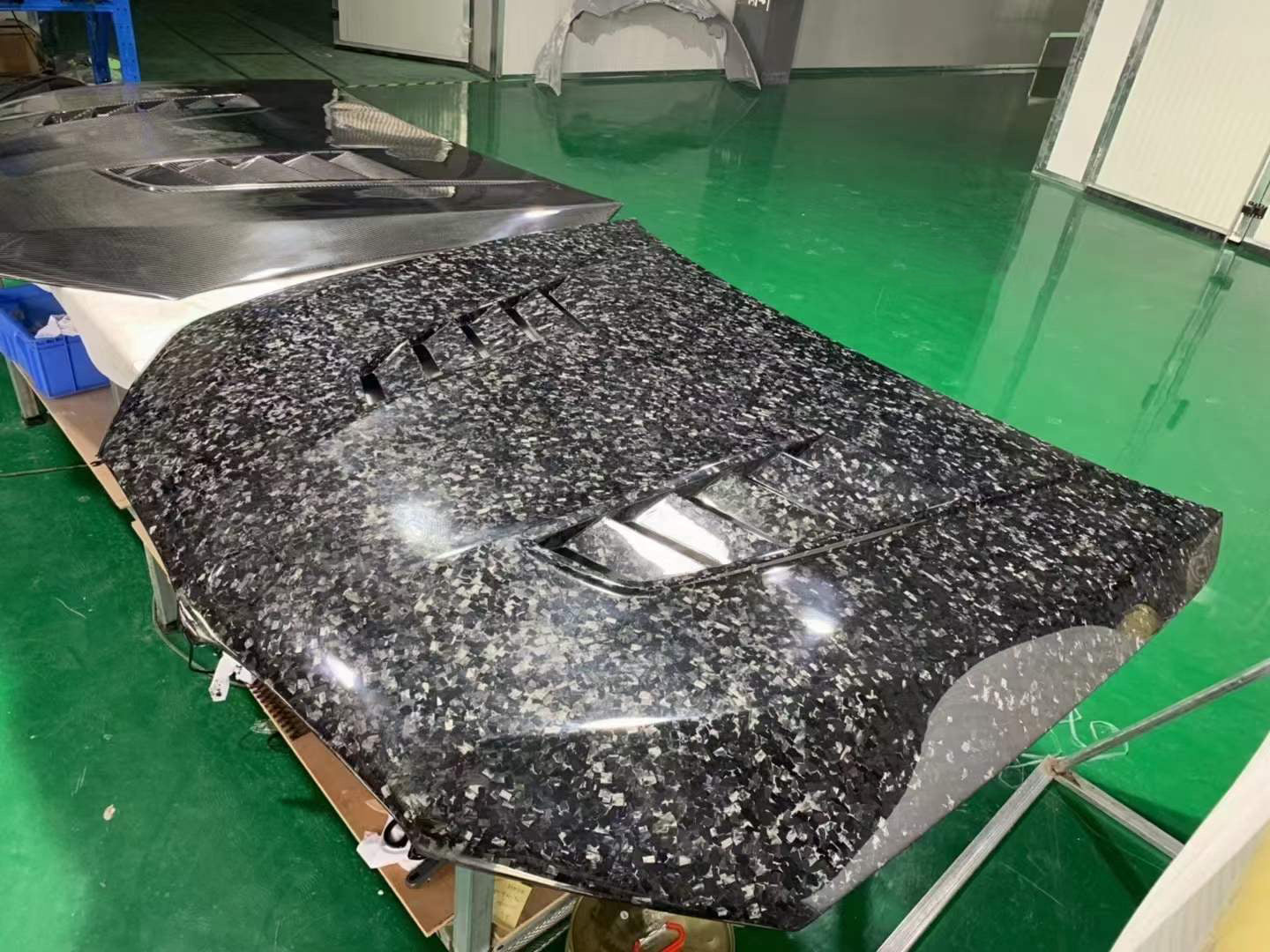 V STYLE DRY CARBON HOOD for BMW M5 F90 G38 G30