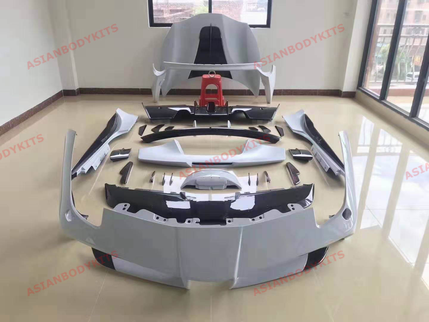 BODY KIT for FERRARI 488 GTB / SPIDER 2015-2019