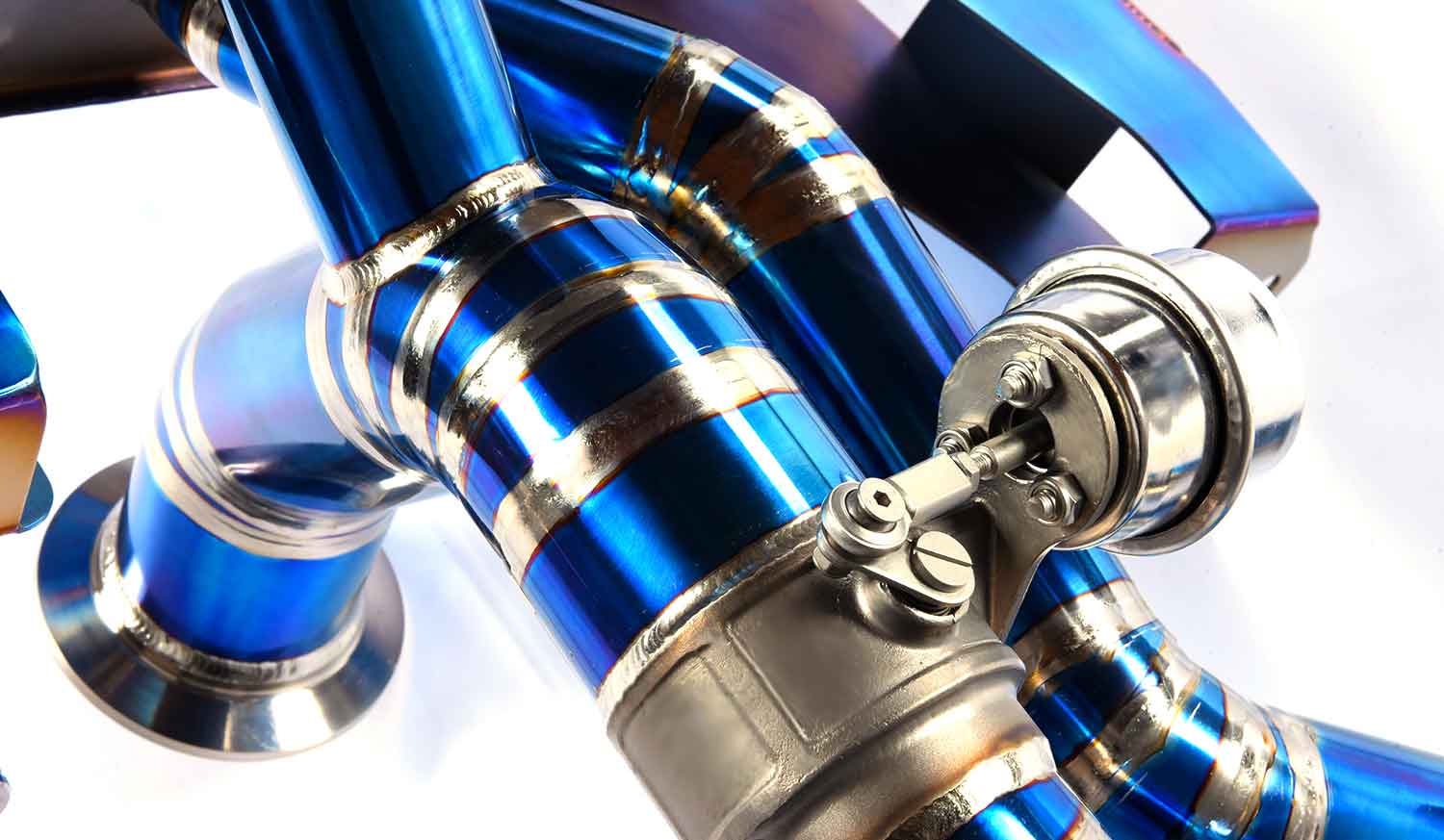 VALVED EXHAUST CATBACK MUFFLER for AUDI R8 (4.2L) V8 2006 - 2012  Valved exhaust, meaning that has remote, controlled valves - allowing a switch between an aggressive loud sports sound and a sound that is closer to the OEM sound.  Set includes:  Muffler with valves