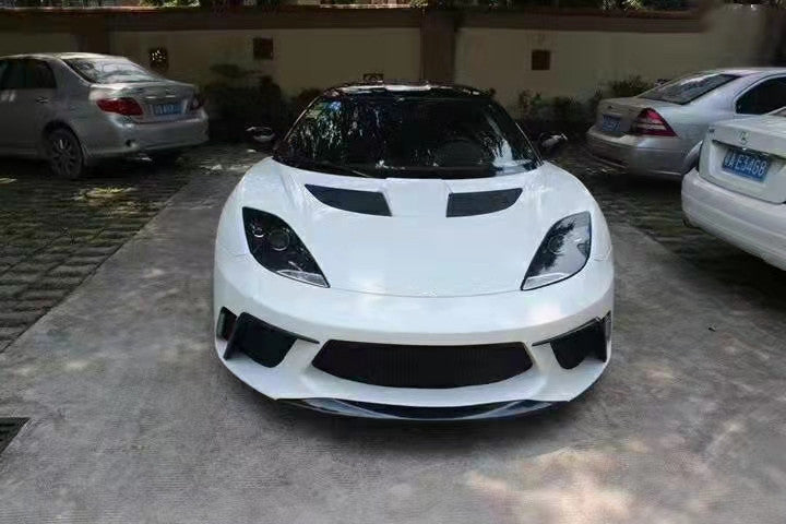 CARBON FIBER BODY KIT for LOTUS EVORA S 2009 - 2021
Set includes:
Front Bumper
Side Skirts
Rear Spoiler
Rear Bumper
Material: Carbon Fiber
Note: Professional installation is required.