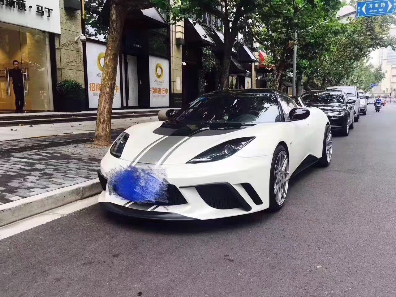 CARBON FIBER BODY KIT for LOTUS EVORA S 2009 - 2021
Set includes:
Front Bumper
Side Skirts
Rear Spoiler
Rear Bumper
Material: Carbon Fiber
Note: Professional installation is required.