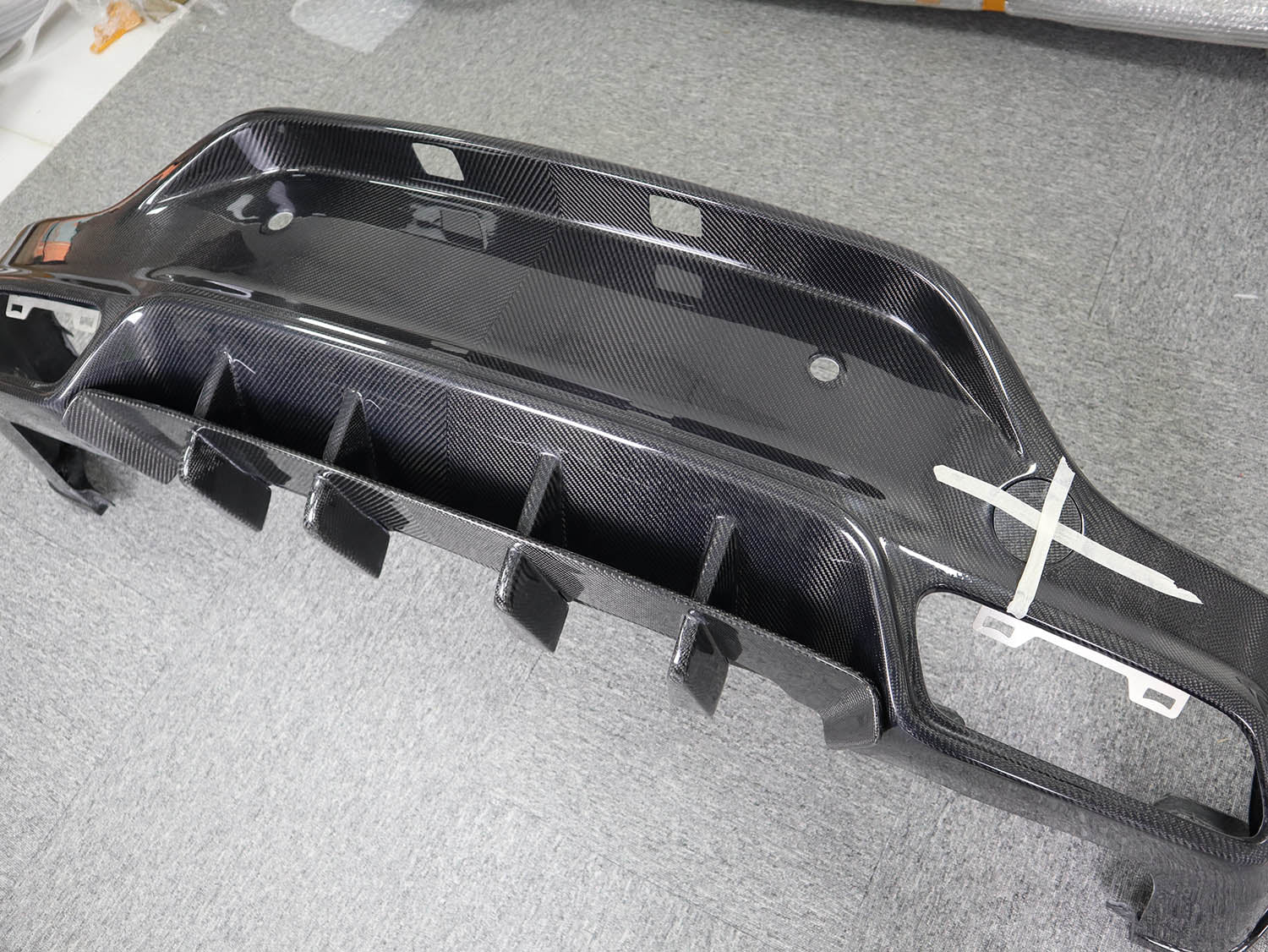 CARBON FIBER BODY KIT for MERCEDES BENZ GLC X253 2015 - 2019
Set includes:
Front Lip
Fender Flares
Rear Diffuser
Rear Spoiler
Material: Carbon Fiber
Payment ►
Visa
Mastercard
PayPal with a credit card (add 4.4% at checkout)
Payoneer
Cryptocurrency
Shipment ►
By express DHL/UPS/TNT/FedEx
To the local international airport
Special line by air
Special line by the sea
To Europe and the UK by train
Please let us know which shipping option you prefer.