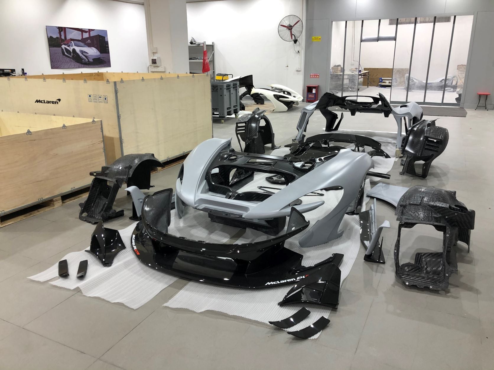Conversion Dry Carbon Body Kit For McLaren P1 2013-2016 to P1 GTR  Set Include:  Front Lip Front Bumper OEM Part Fron Bumper Air Intake Cover Side Skirts Side Air Intake Cover Rear Diffuser Rear Diffuser Trims Rear Spoiler (2 types) Trunk/Hood Lid Panel Entrance Material: Dry Carbon  CONTACT US FOR PRICING  Note: Professional installation is required.