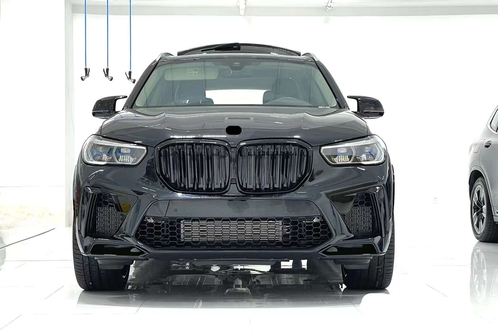 CONVERSION UPGRADE FACELIFT X5M BODY KIT FOR BMW X5 G05 2020+  Made in Taiwan  Set includes:  Front Bumper Assembly Fender Flares Side Skirts Rear Bumper Assembly Rear Diffuser Exhaust Tips
