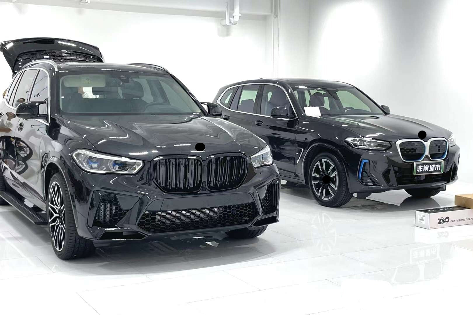CONVERSION UPGRADE FACELIFT X5M BODY KIT FOR BMW X5 G05 2020+  Made in Taiwan  Set includes:  Front Bumper Assembly Fender Flares Side Skirts Rear Bumper Assembly Rear Diffuser Exhaust Tips